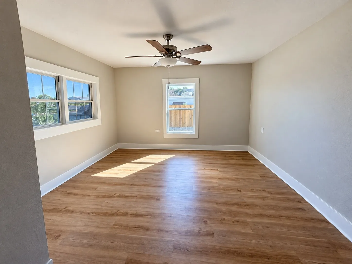 Single Family Residence For Sale in Cooke County , 401 N Frontage Road, Valley View, Texas 76272, 4 Bedroom, 2 Bathroom, Garage spaces, 2,064 Sqft, built in 1940, mls#21416067, Real Estate Agent in Valley View, Homes For Sale in Cooke county, Homes For Sale in Valley View, Realtor in Valley View Texas, Real Estate Brokerage Independent Realty Texas, Luminita Cordes Realtor