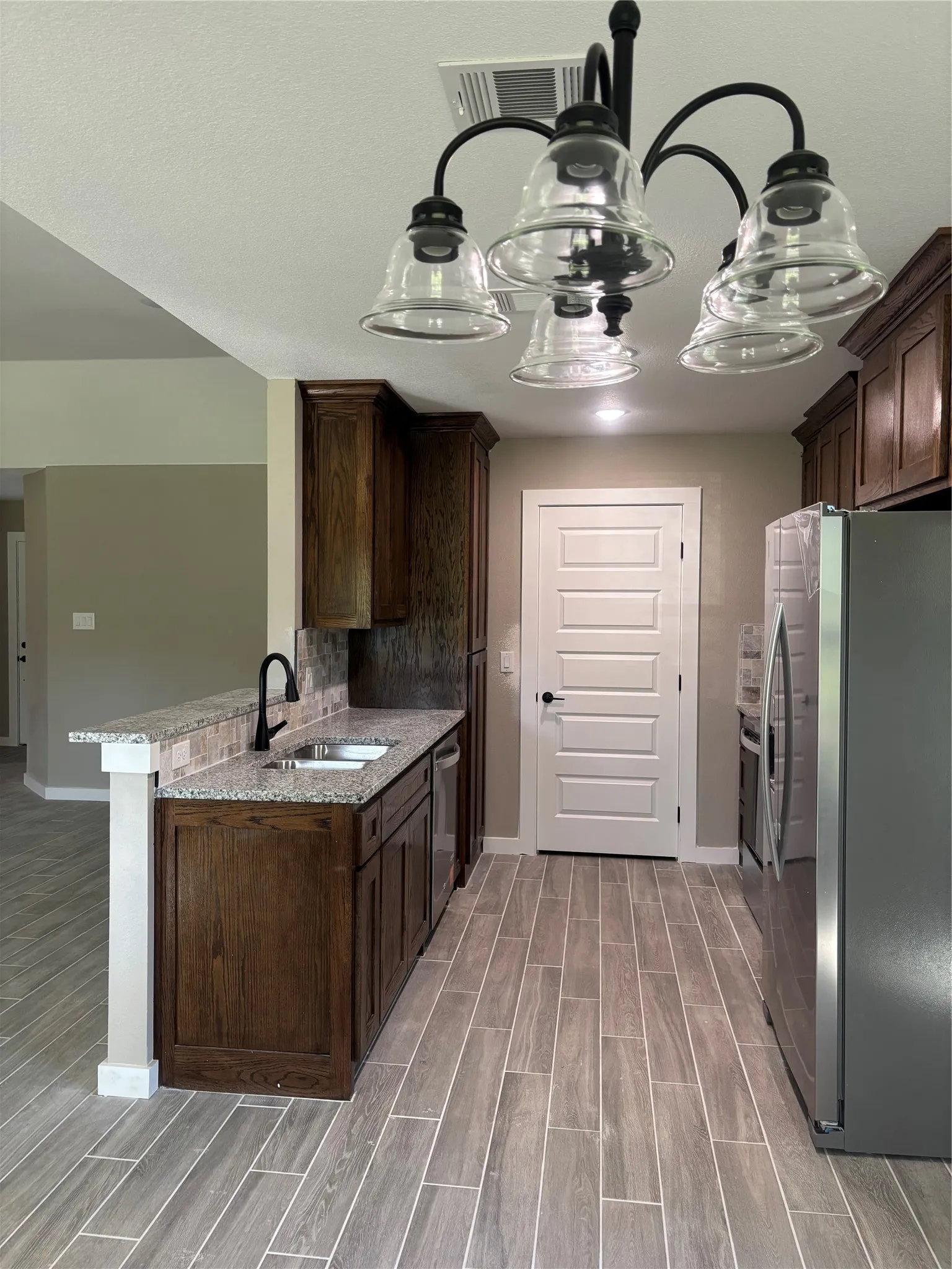 Single Family Residence For Sale in Palo Pinto County , 415 SE 5th Avenue SE, Mineral Wells, Texas 76067, 3 Bedroom, 2 Bathroom, 2 Garage spaces, 1,388 Sqft, built in 2026, mls#21416225, Real Estate Agent in Mineral Wells, Homes For Sale in Palo Pinto county, Homes For Sale in Mineral Wells, Realtor in Mineral Wells Texas, Real Estate Brokerage Independent Realty Texas, Luminita Cordes Realtor