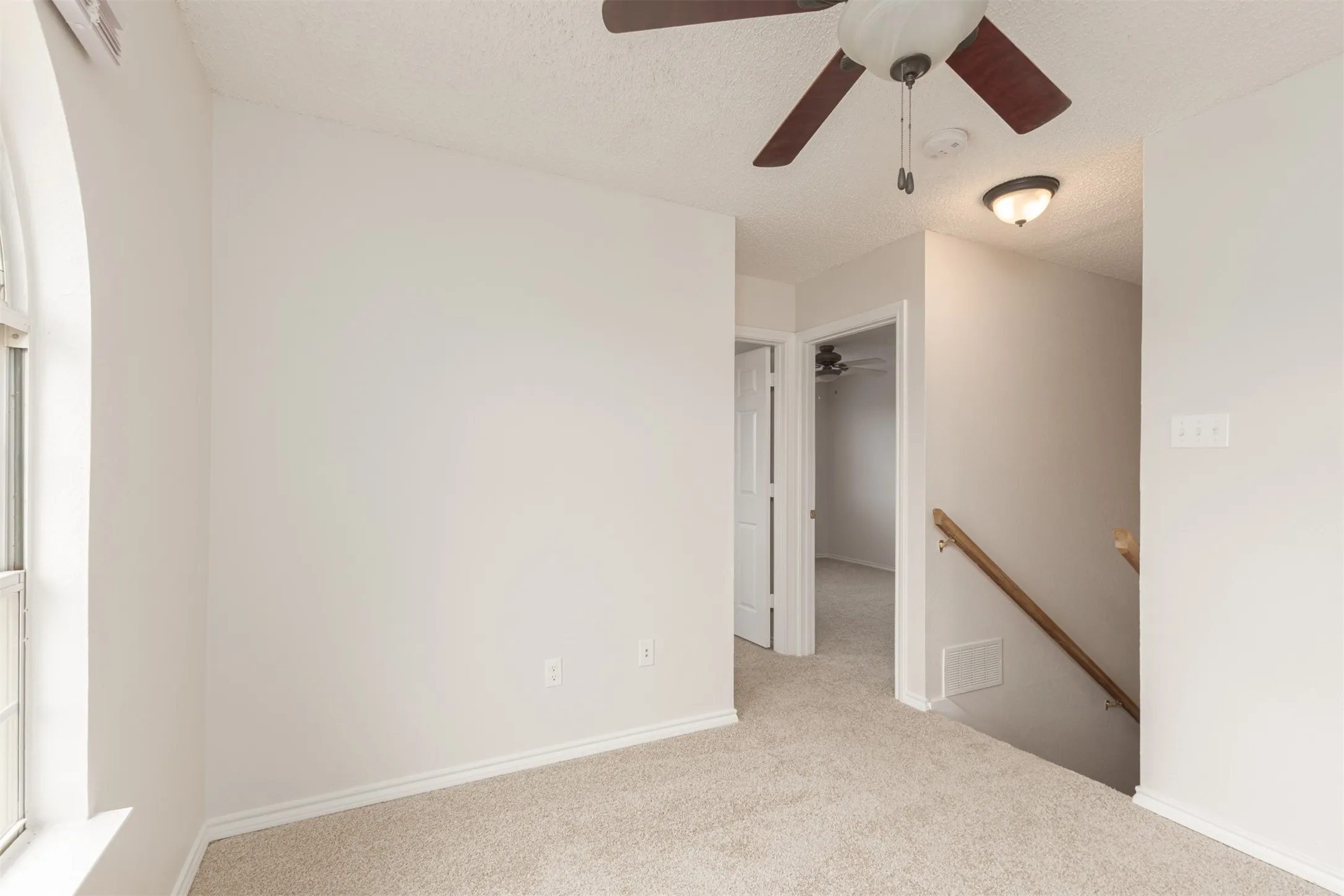 Single Family Residence For Sale in Dallas County , 1321 Hall, Seagoville, Texas 75159, 4 Bedroom, 3 Bathroom, 2 Garage spaces, 1,735 Sqft, built in 1988, mls#21416441, Real Estate Agent in Seagoville, Homes For Sale in Dallas county, Homes For Sale in Seagoville, Realtor in Seagoville Texas, Real Estate Brokerage Independent Realty Texas, Luminita Cordes Realtor