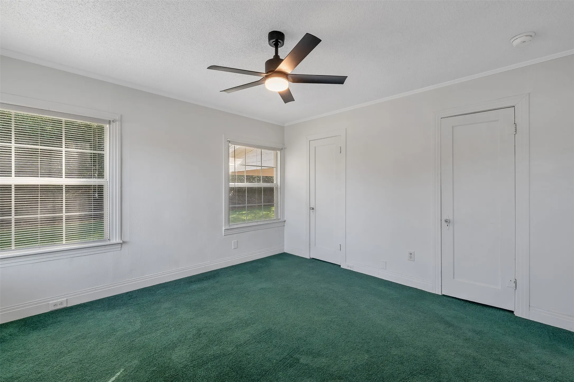 Single Family Residence For Sale in Anderson County , 1018 Woodland Dr, Palestine, Texas 75801, 2 Bedroom, 1 Bathroom, 1 Garage spaces, 1,492 Sqft, built in 1951, mls#21416404, Real Estate Agent in Palestine, Homes For Sale in Anderson county, Homes For Sale in Palestine, Realtor in Palestine Texas, Real Estate Brokerage Independent Realty Texas, Luminita Cordes Realtor