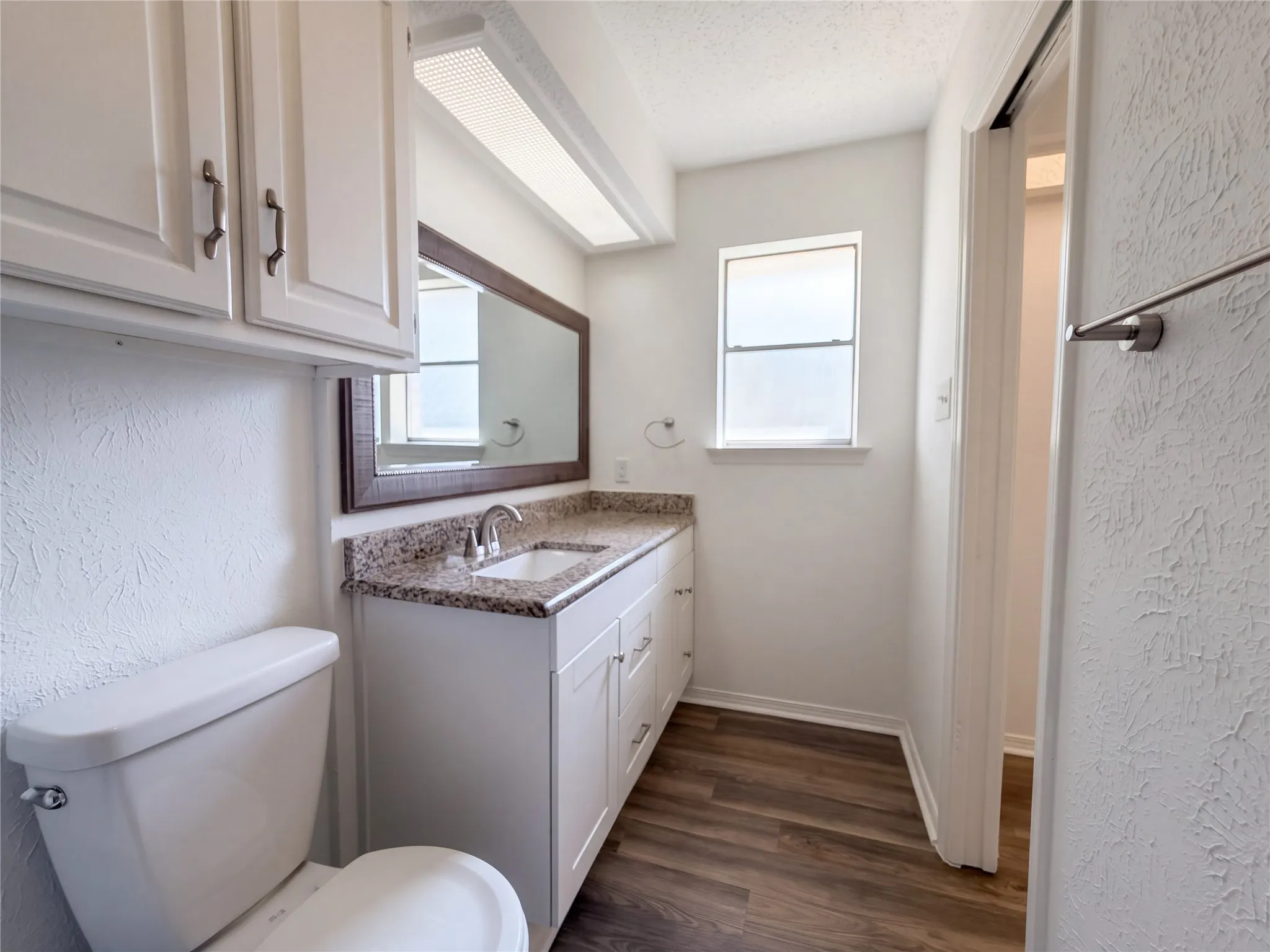 Single Family Residence For Sale in Tarrant County , 2527 Holt Road, Arlington, Texas 76006, 4 Bedroom, 2 Bathroom, 2 Garage spaces, 1,582 Sqft, built in 1980, mls#21416402, Real Estate Agent in Arlington, Homes For Sale in Tarrant county, Homes For Sale in Arlington, Realtor in Arlington Texas, Real Estate Brokerage Independent Realty Texas, Luminita Cordes Realtor