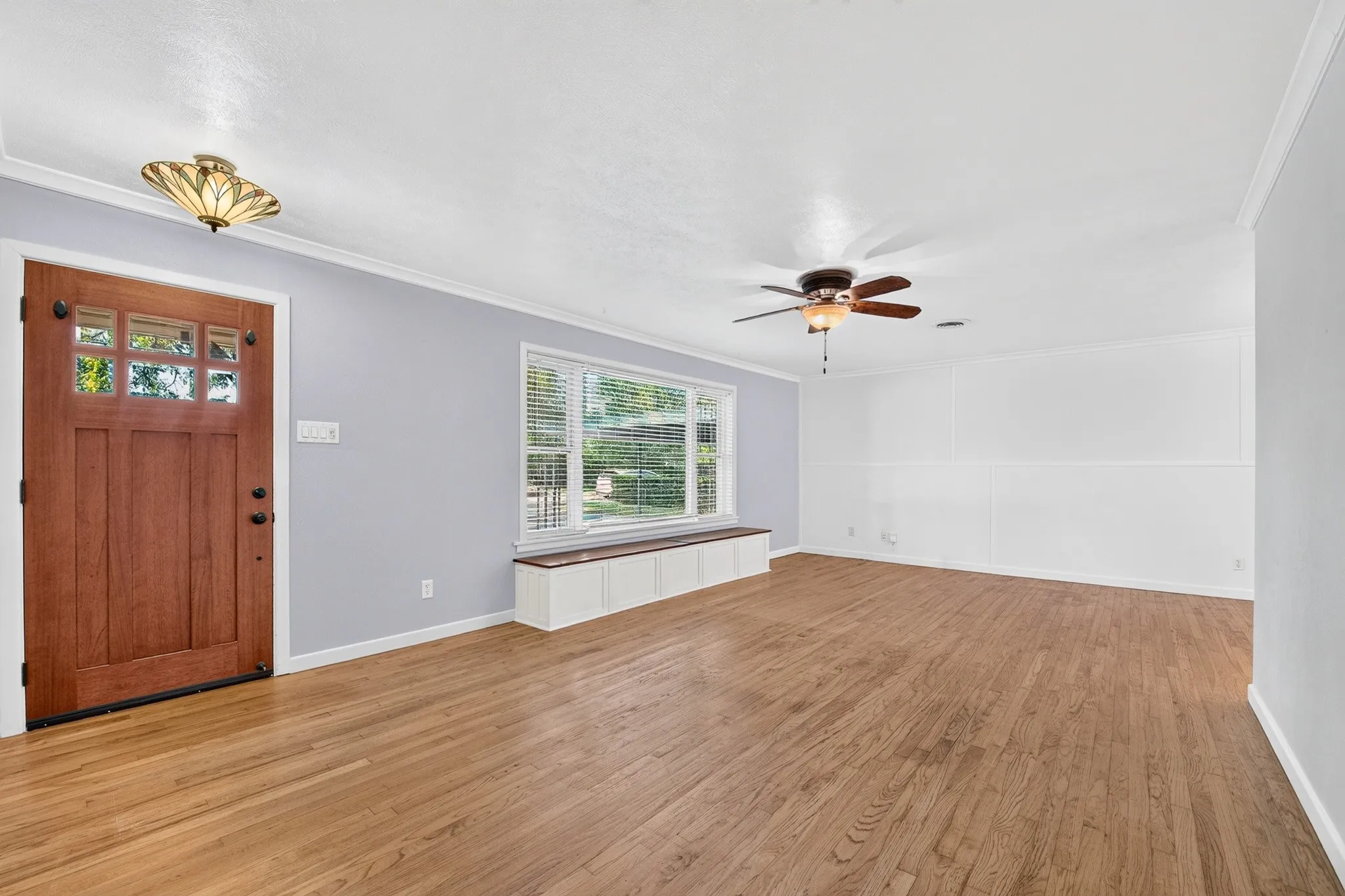 Single Family Residence For Sale in Tarrant County , 7305 Coronet Avenue, North Richland Hills, Texas 76180, 3 Bedroom, 2 Bathroom, 2 Garage spaces, 2,038 Sqft, built in 1955, mls#21416528, Real Estate Agent in North Richland Hills, Homes For Sale in Tarrant county, Homes For Sale in North Richland Hills, Realtor in North Richland Hills Texas, Real Estate Brokerage Independent Realty Texas, Luminita Cordes Realtor