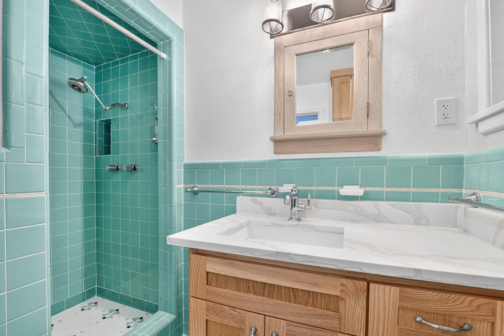 Single Family Residence For Sale in Tarrant County , 7305 Coronet Avenue, North Richland Hills, Texas 76180, 3 Bedroom, 2 Bathroom, 2 Garage spaces, 2,038 Sqft, built in 1955, mls#21416528, Real Estate Agent in North Richland Hills, Homes For Sale in Tarrant county, Homes For Sale in North Richland Hills, Realtor in North Richland Hills Texas, Real Estate Brokerage Independent Realty Texas, Luminita Cordes Realtor