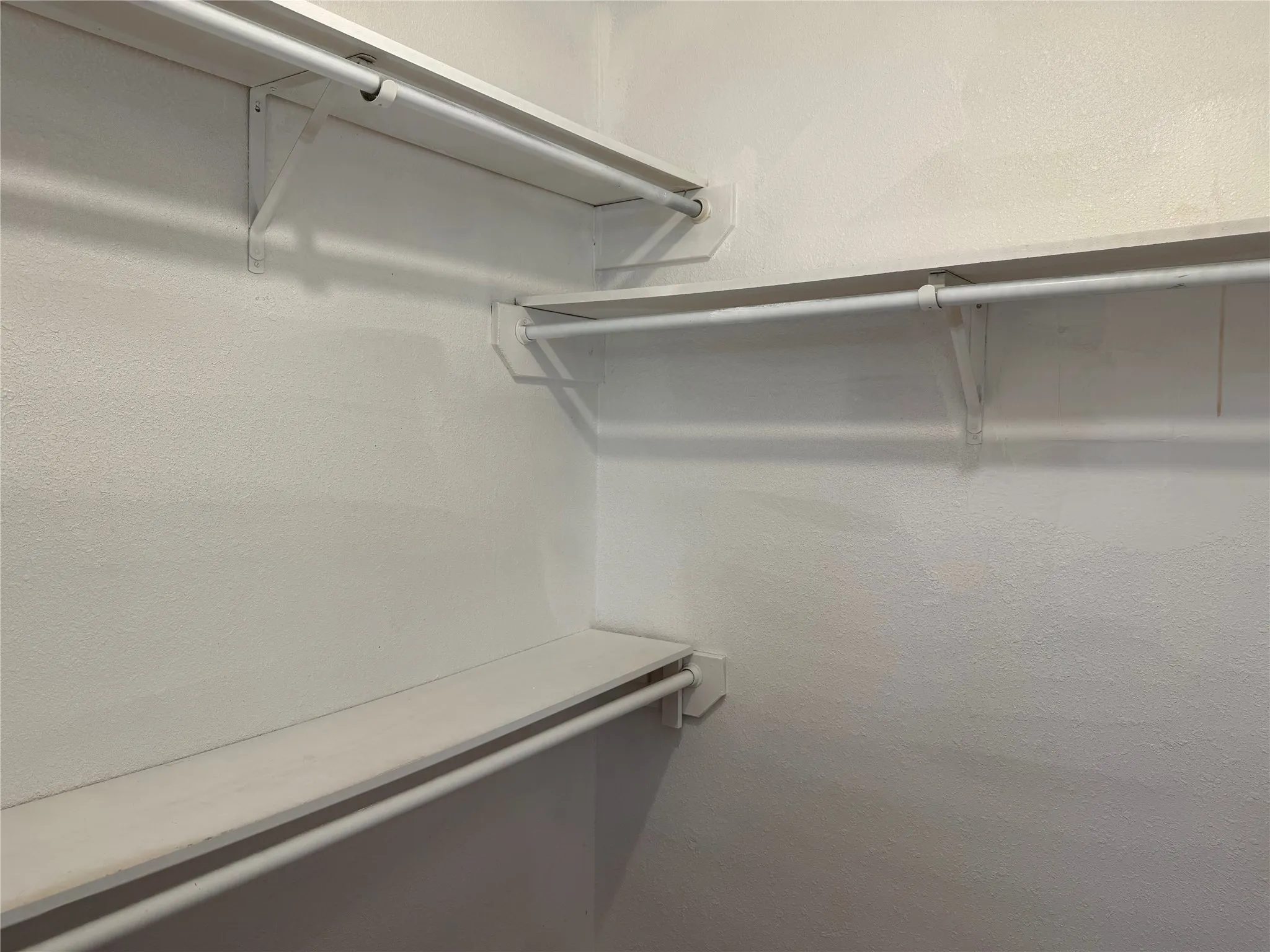 Duplex For Rent in Tarrant County , 7552 Boxwood Court, Fort Worth, Texas 76133, 3 Bedroom, 2 Bathroom, 2 Garage spaces, 1,300 Sqft, built in 1983, mls#21391244, Real Estate Agent in Fort Worth, Homes For Rent in Tarrant county, Homes For Rent in Fort Worth, Realtor in Fort Worth Texas, Real Estate Brokerage Independent Realty Texas, Luminita Cordes Realtor