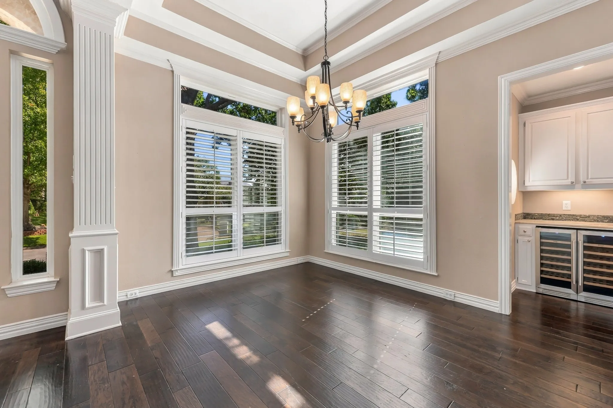 Single Family Residence For Sale in Tarrant County , 3117 Woodland Heights Circle, Colleyville, Texas 76034, 3 Bedroom, 3 Bathroom, 2 Garage spaces, 2,500 Sqft, built in 1992, mls#21411141, Real Estate Agent in Colleyville, Homes For Sale in Tarrant county, Homes For Sale in Colleyville, Realtor in Colleyville Texas, Real Estate Brokerage Independent Realty Texas, Luminita Cordes Realtor