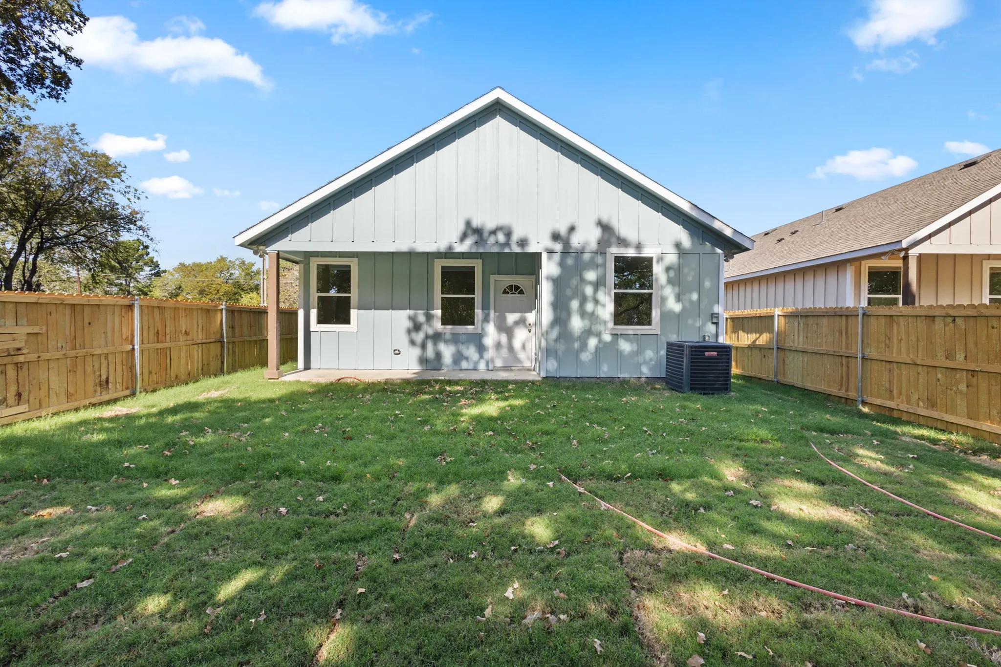Single Family Residence For Sale in Dallas County , 1604 Smoke Tree Lane, Dallas, Texas 75253, 3 Bedroom, 2 Bathroom, 1 Garage spaces, 1,300 Sqft, built in 2026, mls#21414795, Real Estate Agent in Dallas, Homes For Sale in Dallas county, Homes For Sale in Dallas, Realtor in Dallas Texas, Real Estate Brokerage Independent Realty Texas, Luminita Cordes Realtor