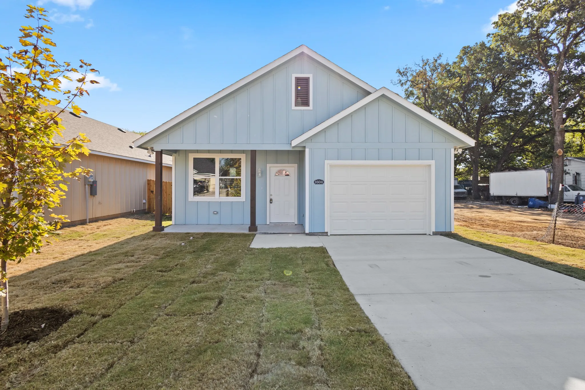 Single Family Residence For Sale in Dallas County , 1604 Smoke Tree Lane, Dallas, Texas 75253, 3 Bedroom, 2 Bathroom, 1 Garage spaces, 1,300 Sqft, built in 2026, mls#21414795, Real Estate Agent in Dallas, Homes For Sale in Dallas county, Homes For Sale in Dallas, Realtor in Dallas Texas, Real Estate Brokerage Independent Realty Texas, Luminita Cordes Realtor