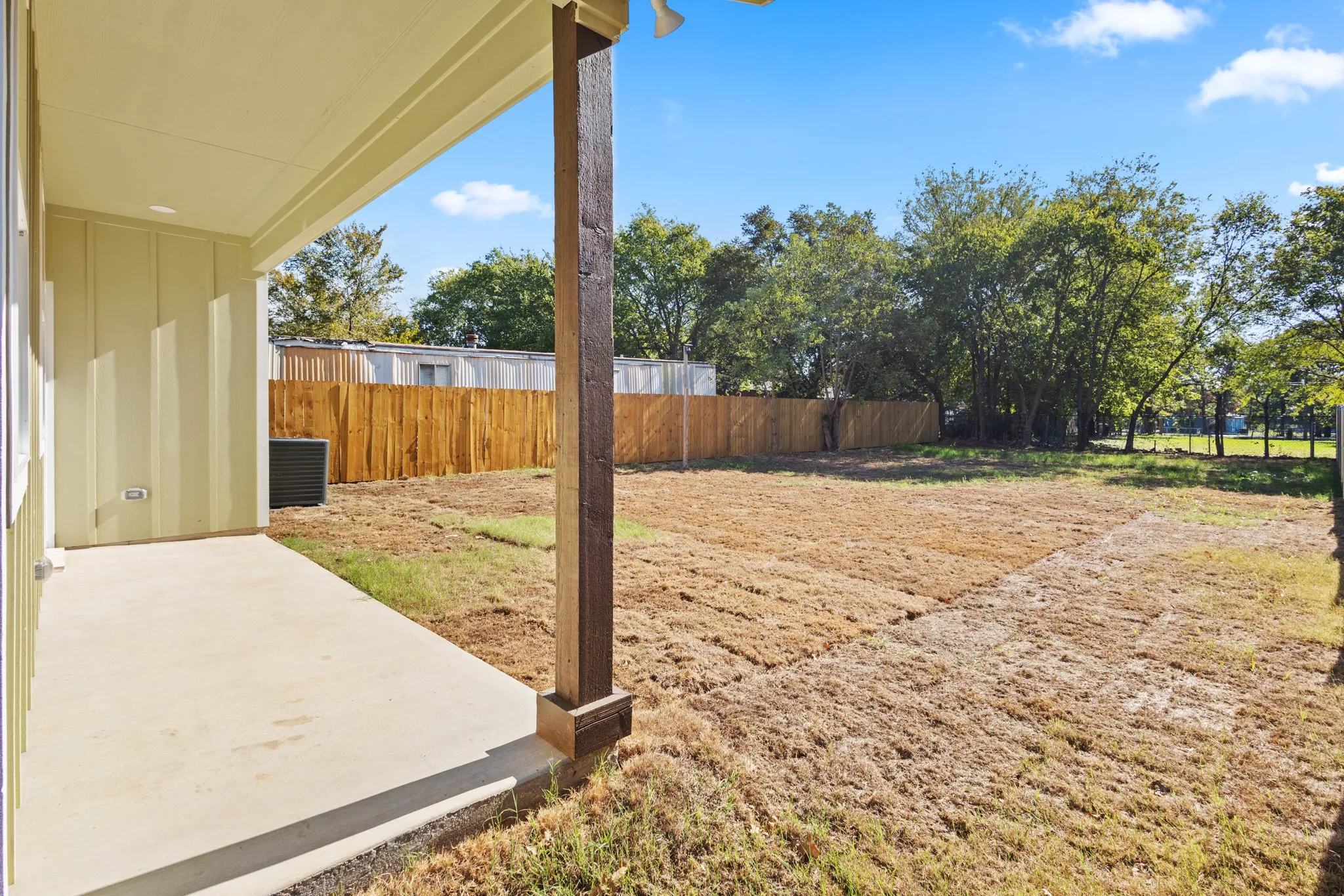 Single Family Residence For Sale in Dallas County , 1552 Smoke tree Lane, Dallas, Texas 75253, 3 Bedroom, 2 Bathroom, 1 Garage spaces, 1,300 Sqft, built in 2026, mls#21414797, Real Estate Agent in Dallas, Homes For Sale in Dallas county, Homes For Sale in Dallas, Realtor in Dallas Texas, Real Estate Brokerage Independent Realty Texas, Luminita Cordes Realtor