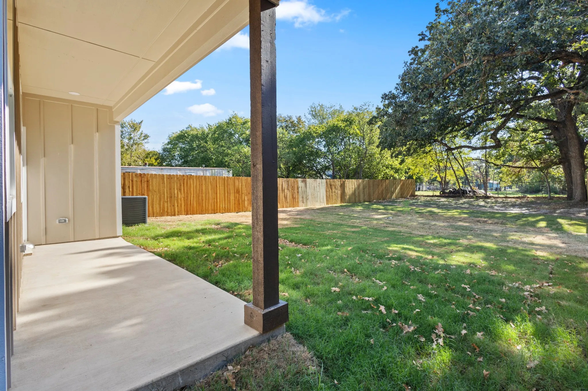 Single Family Residence For Sale in Dallas County , 1556 Smoke Tree Lane, Dallas, Texas 75253, 3 Bedroom, 2 Bathroom, 1 Garage spaces, 1,300 Sqft, built in 2026, mls#21414799, Real Estate Agent in Dallas, Homes For Sale in Dallas county, Homes For Sale in Dallas, Realtor in Dallas Texas, Real Estate Brokerage Independent Realty Texas, Luminita Cordes Realtor