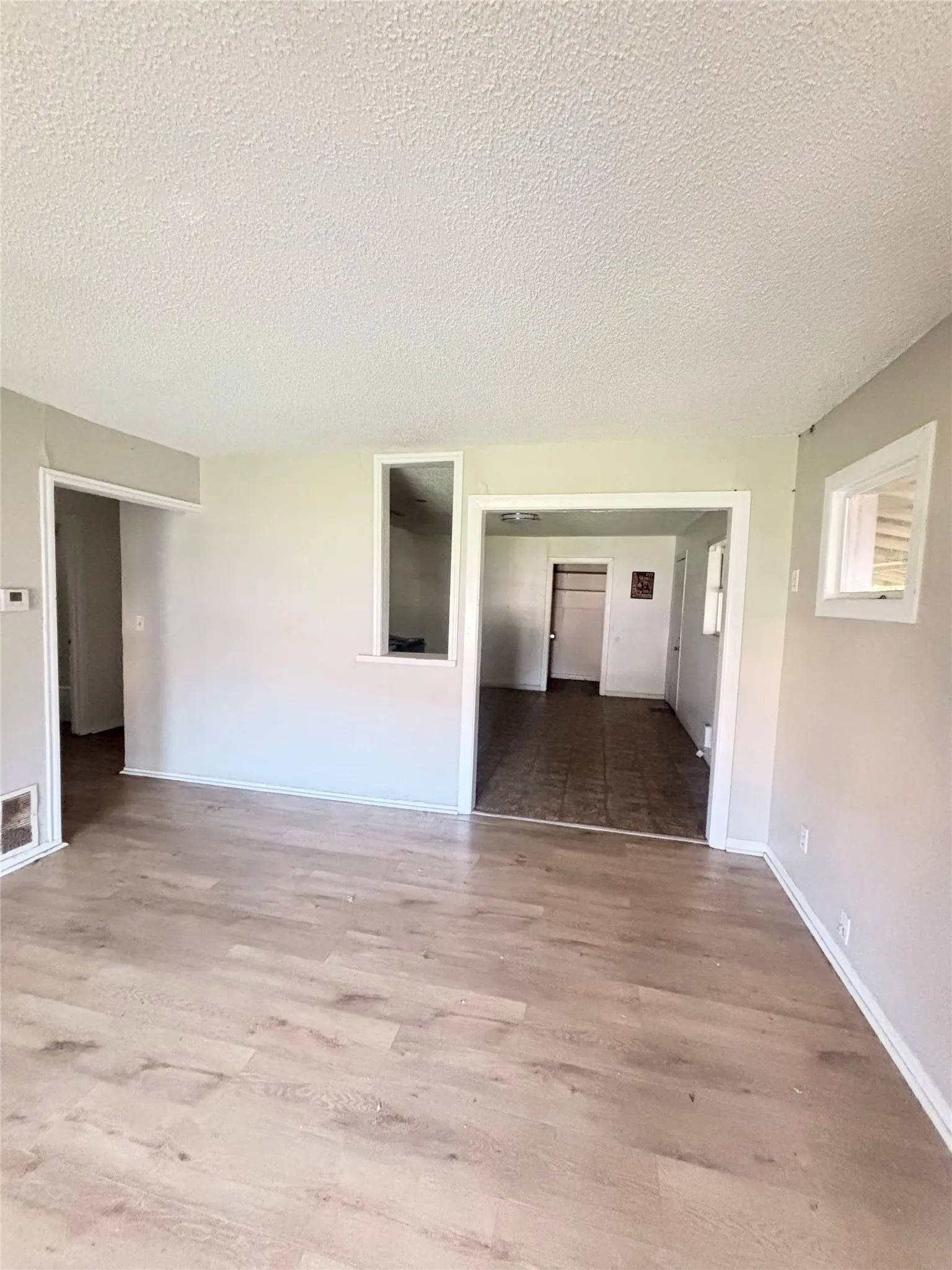 Single Family Residence For Sale in Montague County , 204 Prairie Street, Nocona, Texas 76255, 2 Bedroom, 2 Bathroom, Garage spaces, 1,053 Sqft, built in 1945, mls#21416873, Real Estate Agent in Nocona, Homes For Sale in Montague county, Homes For Sale in Nocona, Realtor in Nocona Texas, Real Estate Brokerage Independent Realty Texas, Luminita Cordes Realtor