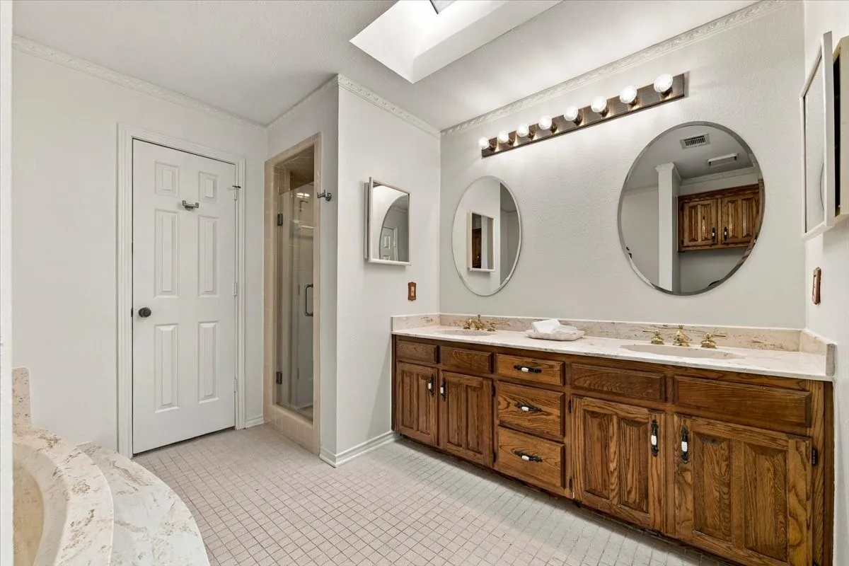 Single Family Residence For Sale in Collin County , 2505 Skipwith Drive, Plano, Texas 75023, 4 Bedroom, 3 Bathroom, 2 Garage spaces, 3,155 Sqft, built in 1983, mls#21396472, Real Estate Agent in Plano, Homes For Sale in Collin county, Homes For Sale in Plano, Realtor in Plano Texas, Real Estate Brokerage Independent Realty Texas, Luminita Cordes Realtor