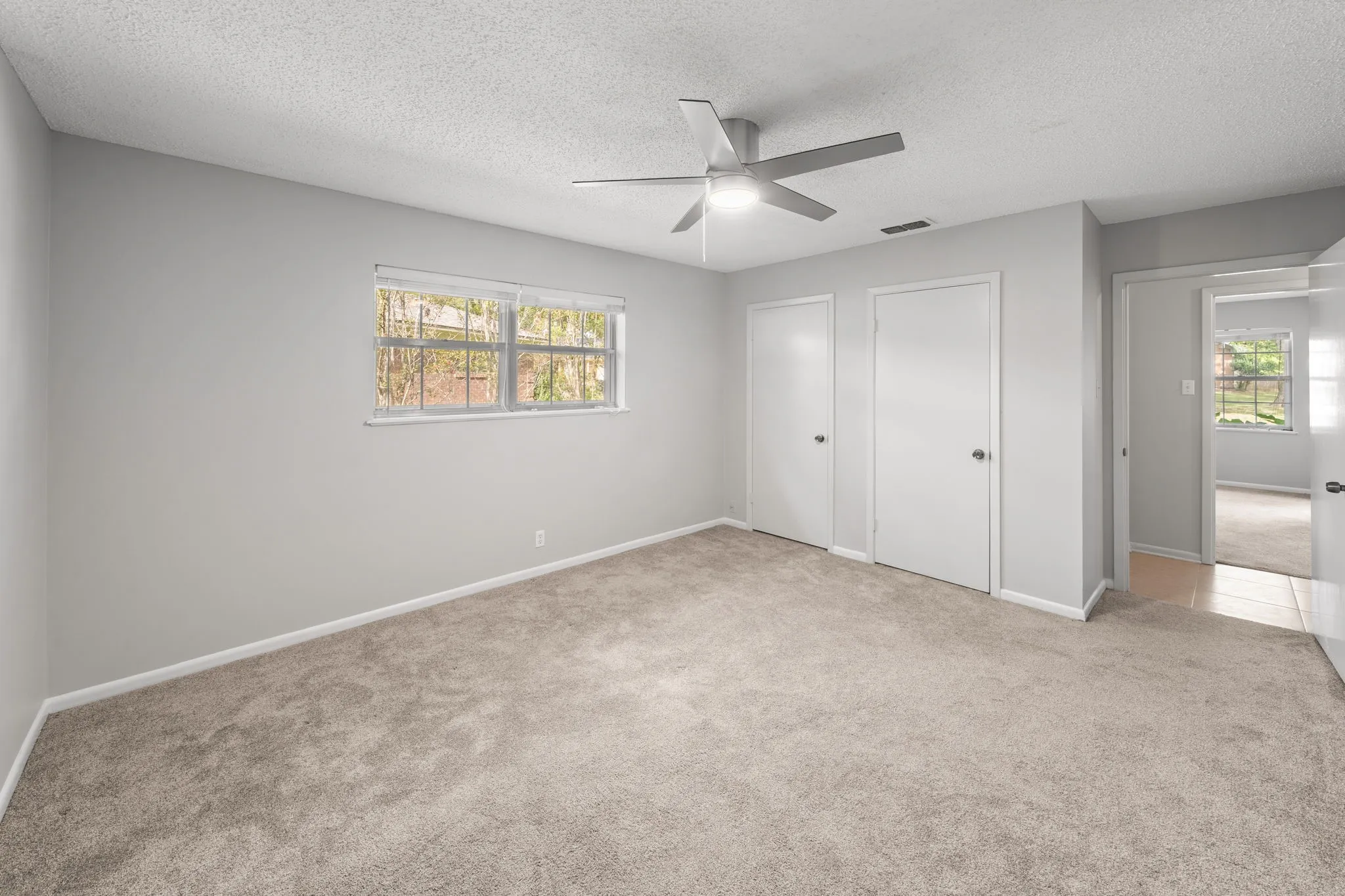Single Family Residence For Sale in Smith County , 8307 Oxford Drive, Tyler, Texas 75703, 3 Bedroom, 2 Bathroom, 2 Garage spaces, 1,598 Sqft, built in 1975, mls#21416138, Real Estate Agent in Tyler, Homes For Sale in Smith county, Homes For Sale in Tyler, Realtor in Tyler Texas, Real Estate Brokerage Independent Realty Texas, Luminita Cordes Realtor