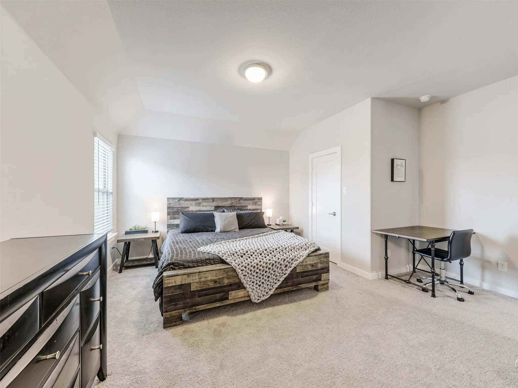 Single Family Residence For Rent in Collin County , 1201 Sweetleaf Street, Melissa, Texas 75454, 6 Bedroom, 4 Bathroom, 2 Garage spaces, 4,255 Sqft, built in 2022, mls#21416851, Real Estate Agent in Melissa, Homes For Rent in Collin county, Homes For Rent in Melissa, Realtor in Melissa Texas, Real Estate Brokerage Independent Realty Texas, Luminita Cordes Realtor