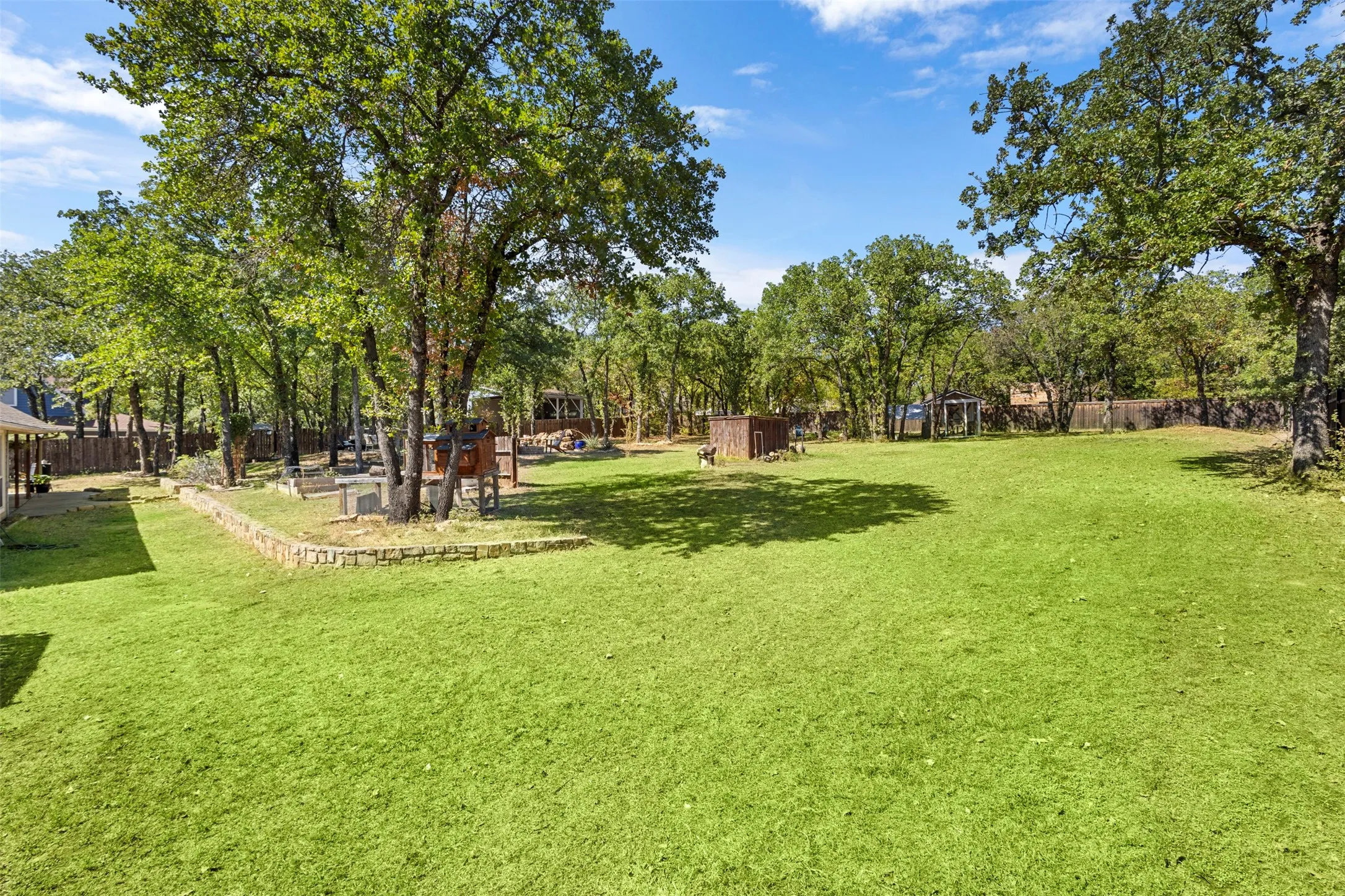 Single Family Residence For Rent in Wise County , 512 Post Oak Drive, Newark, Texas 76071, 3 Bedroom, 2 Bathroom, 3 Garage spaces, 1,995 Sqft, built in 1998, mls#21417583, Real Estate Agent in Newark, Homes For Rent in Wise county, Homes For Rent in Newark, Realtor in Newark Texas, Real Estate Brokerage Independent Realty Texas, Luminita Cordes Realtor