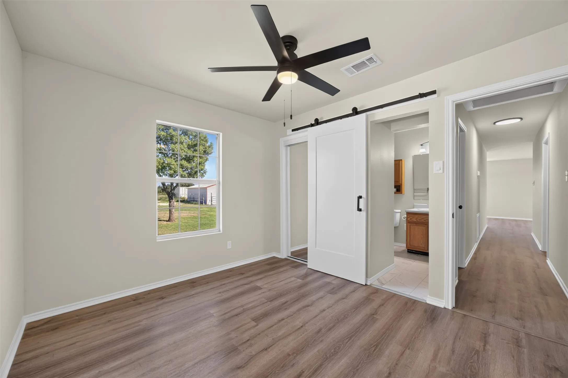 Single Family Residence For Sale in Erath County , 277 Private Road 1611, Stephenville, Texas 76401, 3 Bedroom, 2 Bathroom, Garage spaces, 1,144 Sqft, built in 2001, mls#21417074, Real Estate Agent in Stephenville, Homes For Sale in Erath county, Homes For Sale in Stephenville, Realtor in Stephenville Texas, Real Estate Brokerage Independent Realty Texas, Luminita Cordes Realtor