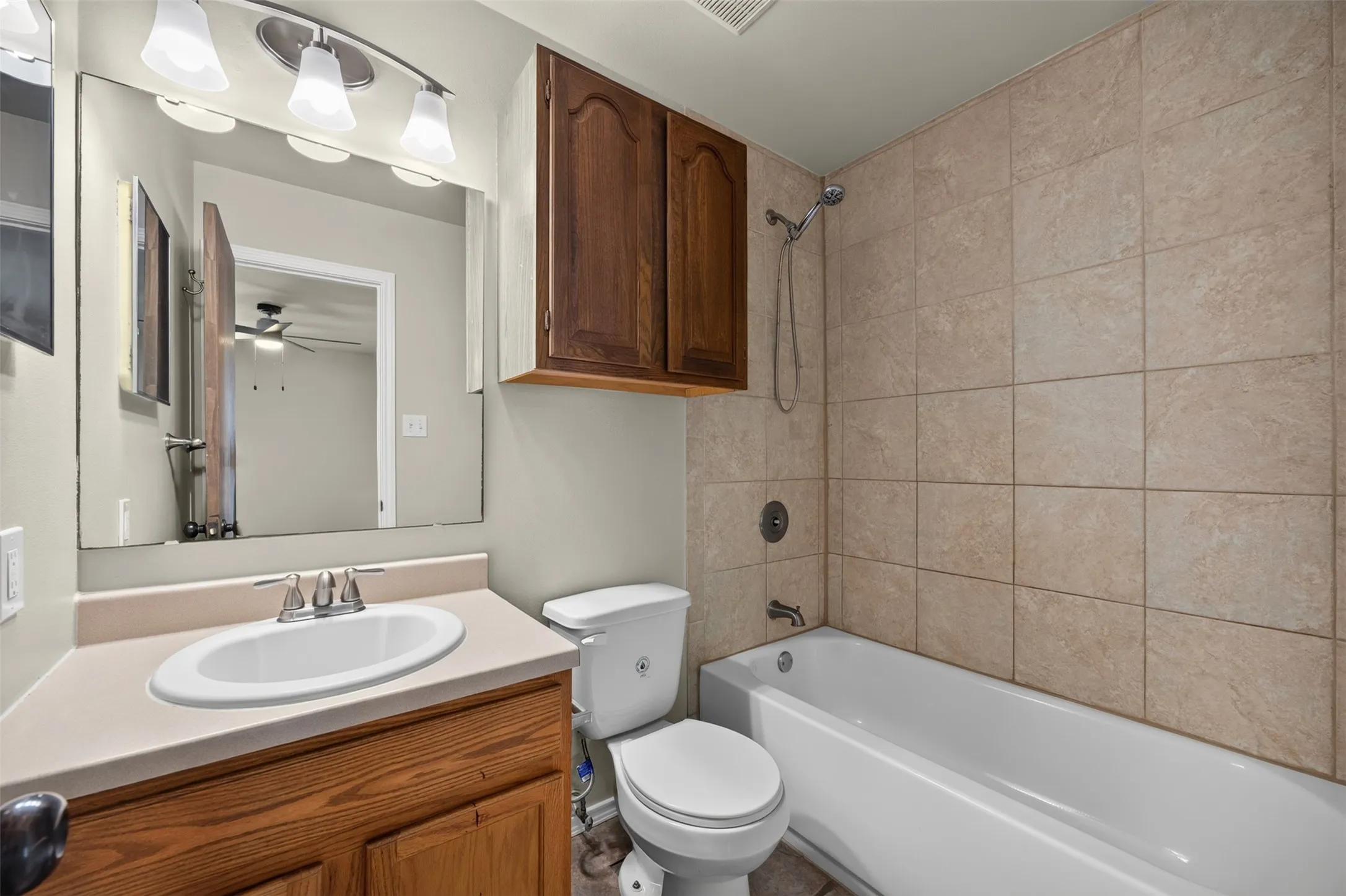 Single Family Residence For Sale in Erath County , 277 Private Road 1611, Stephenville, Texas 76401, 3 Bedroom, 2 Bathroom, Garage spaces, 1,144 Sqft, built in 2001, mls#21417074, Real Estate Agent in Stephenville, Homes For Sale in Erath county, Homes For Sale in Stephenville, Realtor in Stephenville Texas, Real Estate Brokerage Independent Realty Texas, Luminita Cordes Realtor
