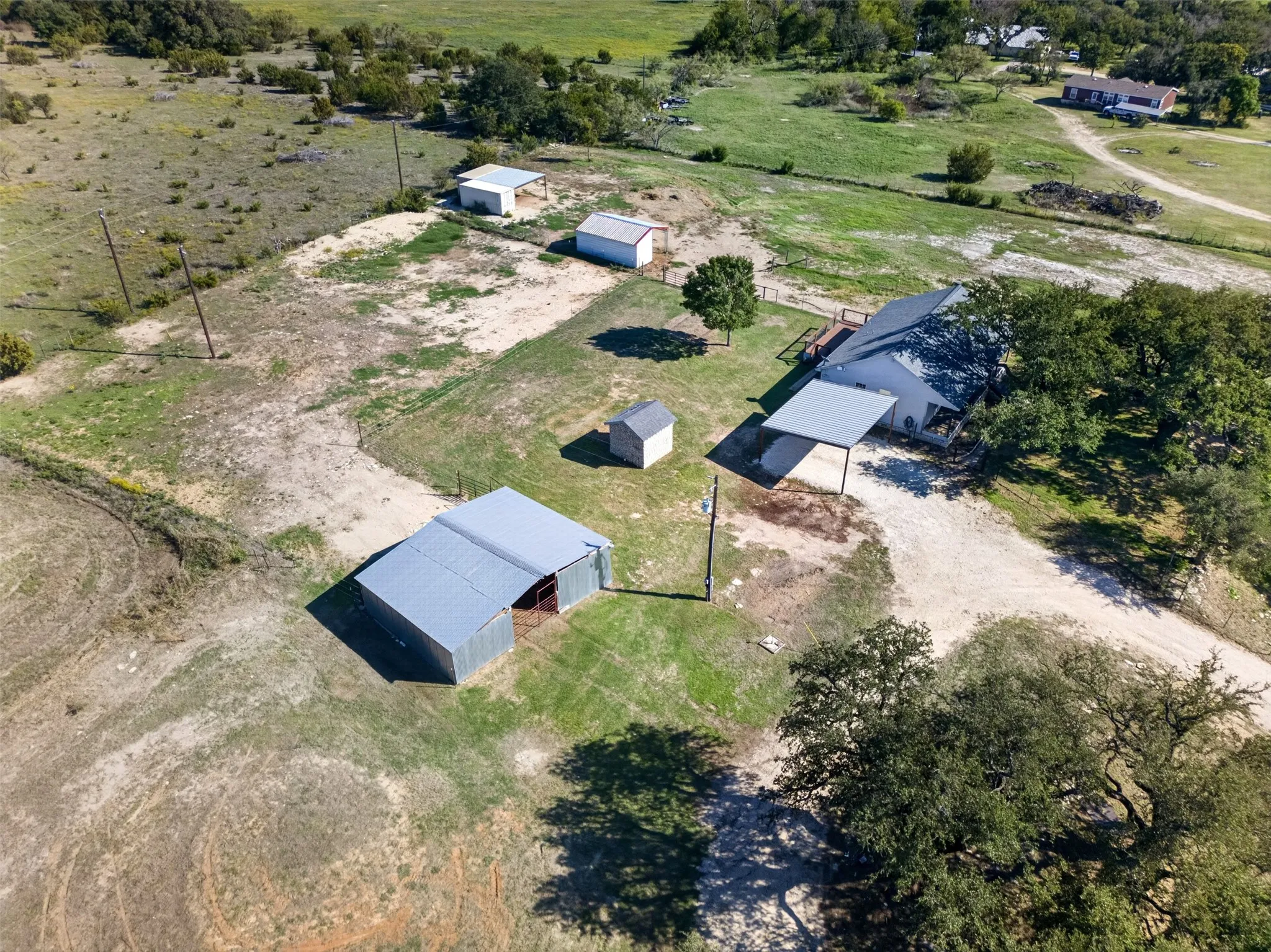 Single Family Residence For Sale in Erath County , 277 Private Road 1611, Stephenville, Texas 76401, 3 Bedroom, 2 Bathroom, Garage spaces, 1,144 Sqft, built in 2001, mls#21417074, Real Estate Agent in Stephenville, Homes For Sale in Erath county, Homes For Sale in Stephenville, Realtor in Stephenville Texas, Real Estate Brokerage Independent Realty Texas, Luminita Cordes Realtor