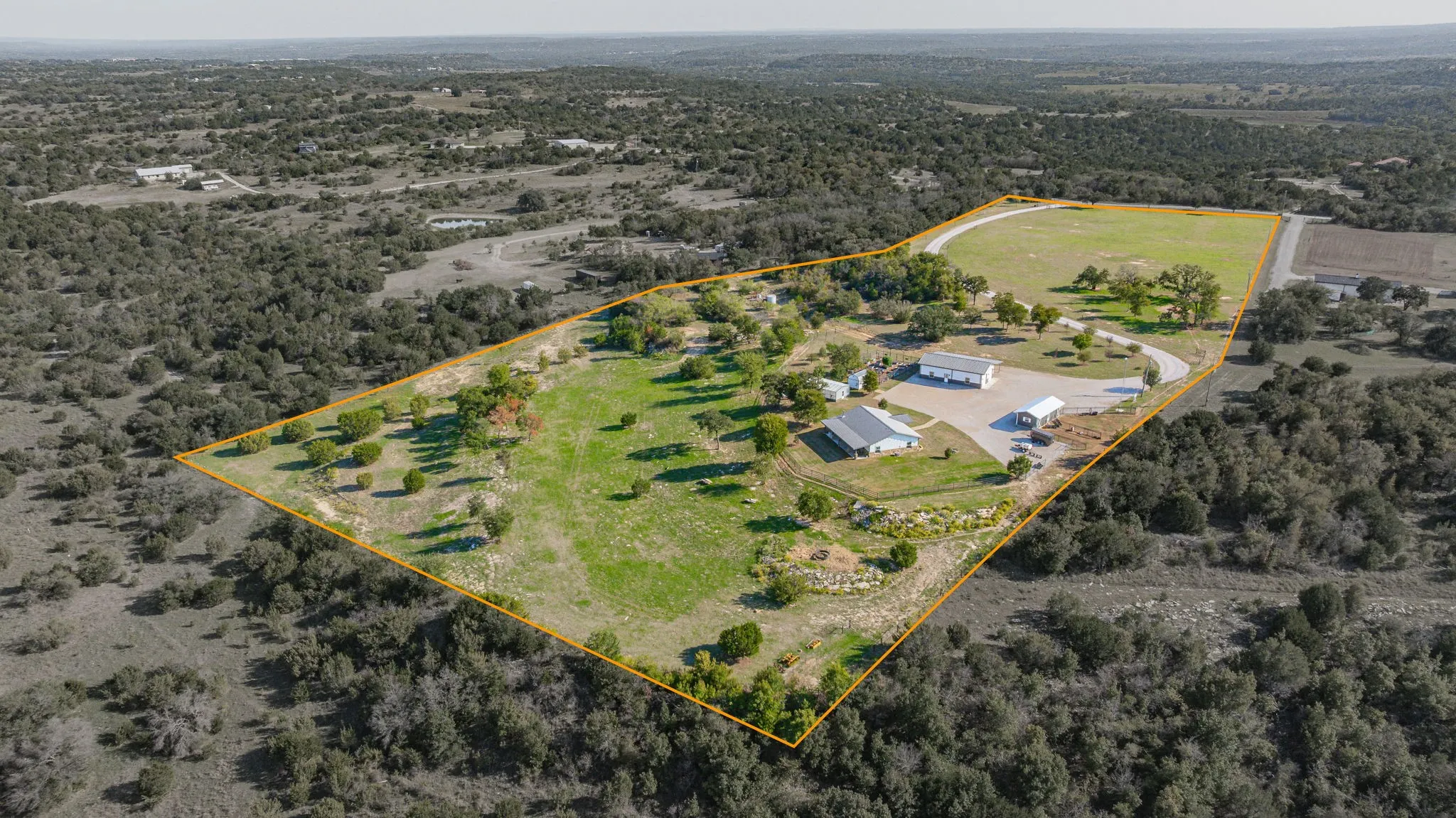 Single Family Residence For Sale in Erath County , 5650 County Road 132, Stephenville, Texas 76401, 3 Bedroom, 2 Bathroom, 4 Garage spaces, 1,800 Sqft, built in 2021, mls#21417061, Real Estate Agent in Stephenville, Homes For Sale in Erath county, Homes For Sale in Stephenville, Realtor in Stephenville Texas, Real Estate Brokerage Independent Realty Texas, Luminita Cordes Realtor