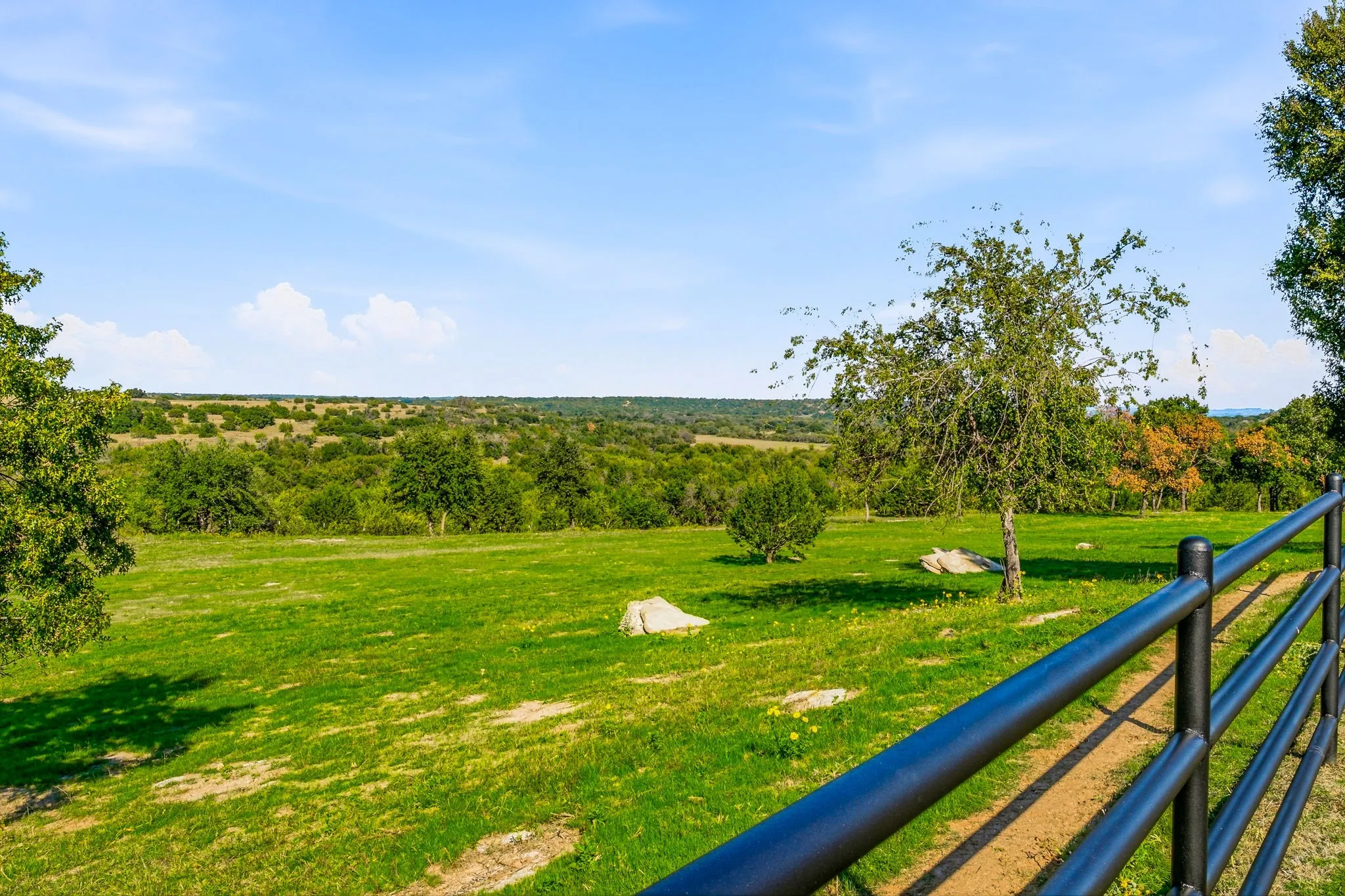 Single Family Residence For Sale in Erath County , 5650 County Road 132, Stephenville, Texas 76401, 3 Bedroom, 2 Bathroom, 4 Garage spaces, 1,800 Sqft, built in 2021, mls#21417061, Real Estate Agent in Stephenville, Homes For Sale in Erath county, Homes For Sale in Stephenville, Realtor in Stephenville Texas, Real Estate Brokerage Independent Realty Texas, Luminita Cordes Realtor