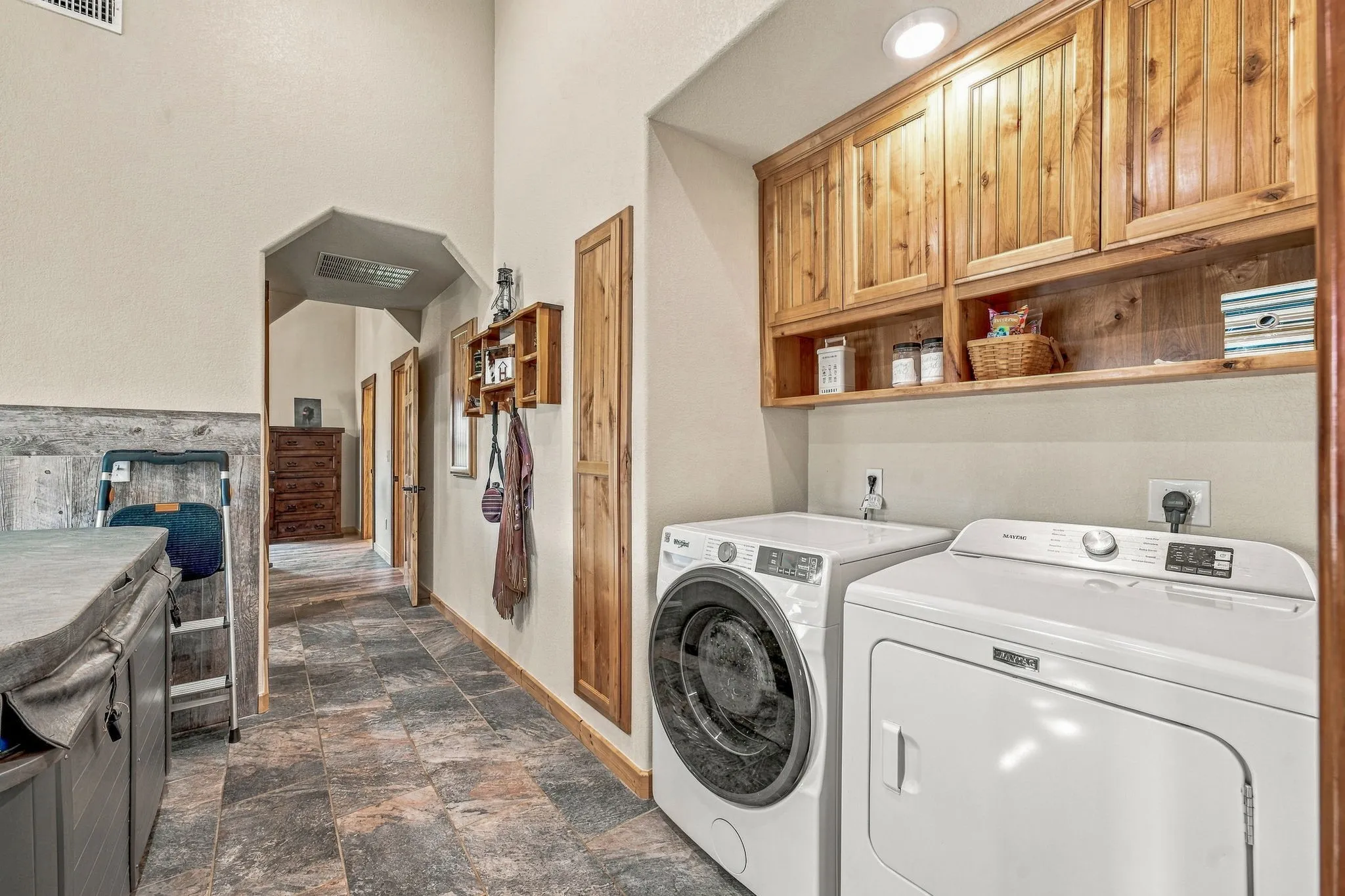 Single Family Residence For Sale in Erath County , 5650 County Road 132, Stephenville, Texas 76401, 3 Bedroom, 2 Bathroom, 4 Garage spaces, 1,800 Sqft, built in 2021, mls#21417061, Real Estate Agent in Stephenville, Homes For Sale in Erath county, Homes For Sale in Stephenville, Realtor in Stephenville Texas, Real Estate Brokerage Independent Realty Texas, Luminita Cordes Realtor