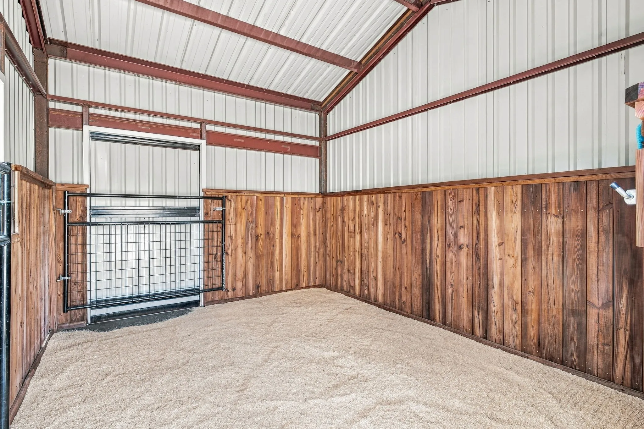 Single Family Residence For Sale in Erath County , 5650 County Road 132, Stephenville, Texas 76401, 3 Bedroom, 2 Bathroom, 4 Garage spaces, 1,800 Sqft, built in 2021, mls#21417061, Real Estate Agent in Stephenville, Homes For Sale in Erath county, Homes For Sale in Stephenville, Realtor in Stephenville Texas, Real Estate Brokerage Independent Realty Texas, Luminita Cordes Realtor
