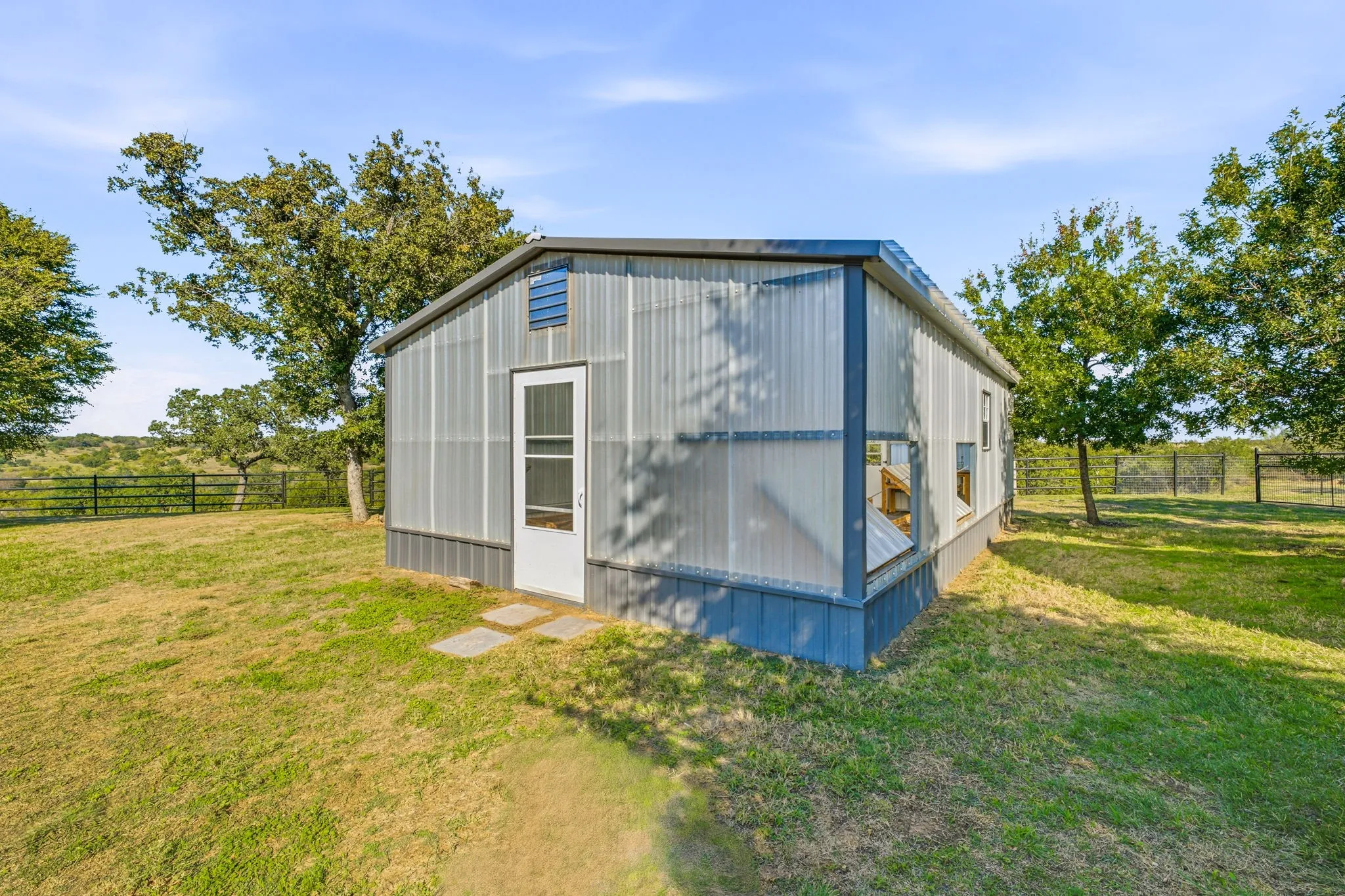 Single Family Residence For Sale in Erath County , 5650 County Road 132, Stephenville, Texas 76401, 3 Bedroom, 2 Bathroom, 4 Garage spaces, 1,800 Sqft, built in 2021, mls#21417061, Real Estate Agent in Stephenville, Homes For Sale in Erath county, Homes For Sale in Stephenville, Realtor in Stephenville Texas, Real Estate Brokerage Independent Realty Texas, Luminita Cordes Realtor