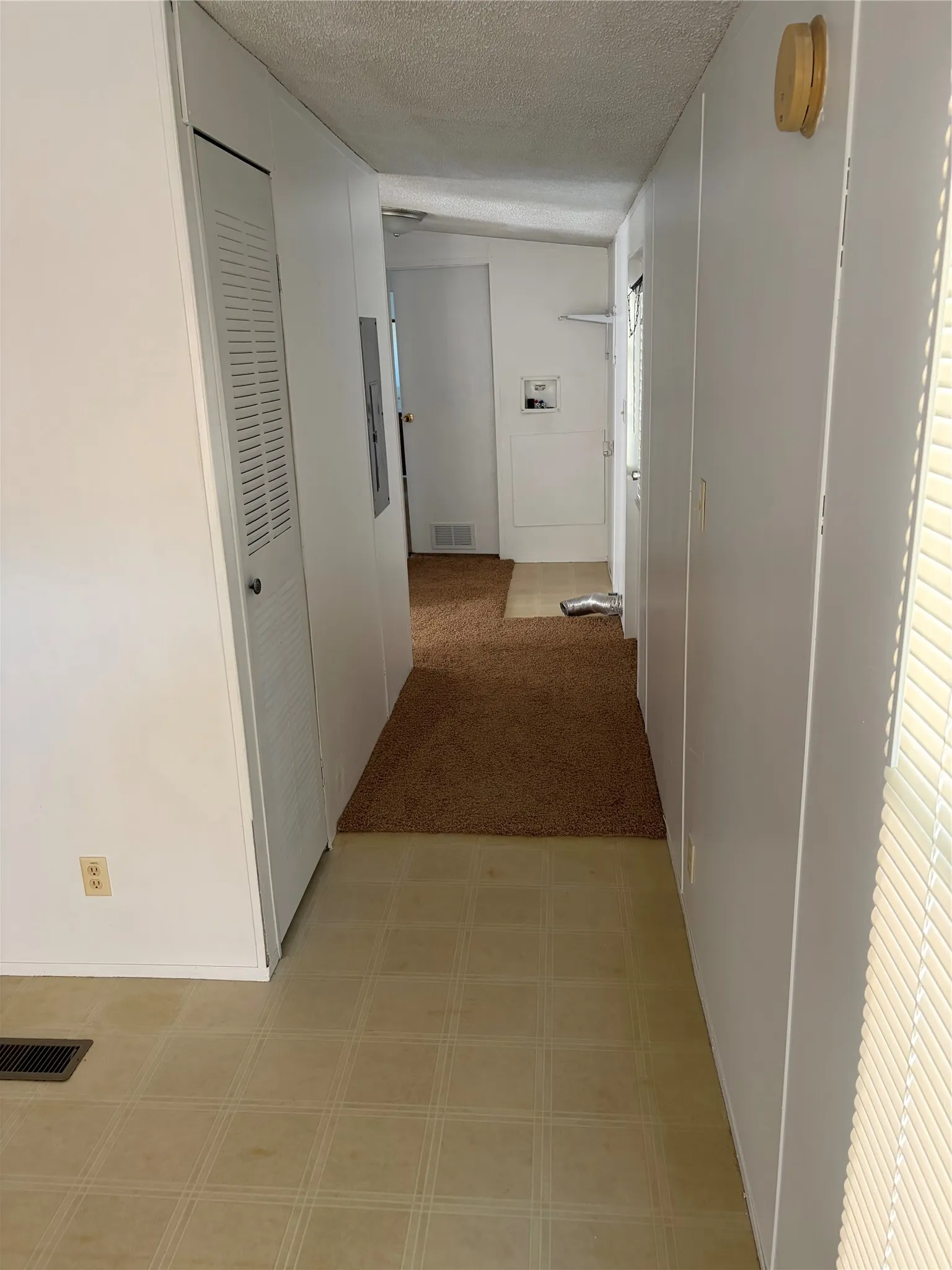 Manufactured Home For Rent in Callahan County , 446 CR 127, Clyde, Texas 79501, 2 Bedroom, 2 Bathroom, Garage spaces, 896 Sqft, built in 1999, mls#21417586, Real Estate Agent in Clyde, Homes For Rent in Callahan county, Homes For Rent in Clyde, Realtor in Clyde Texas, Real Estate Brokerage Independent Realty Texas, Luminita Cordes Realtor