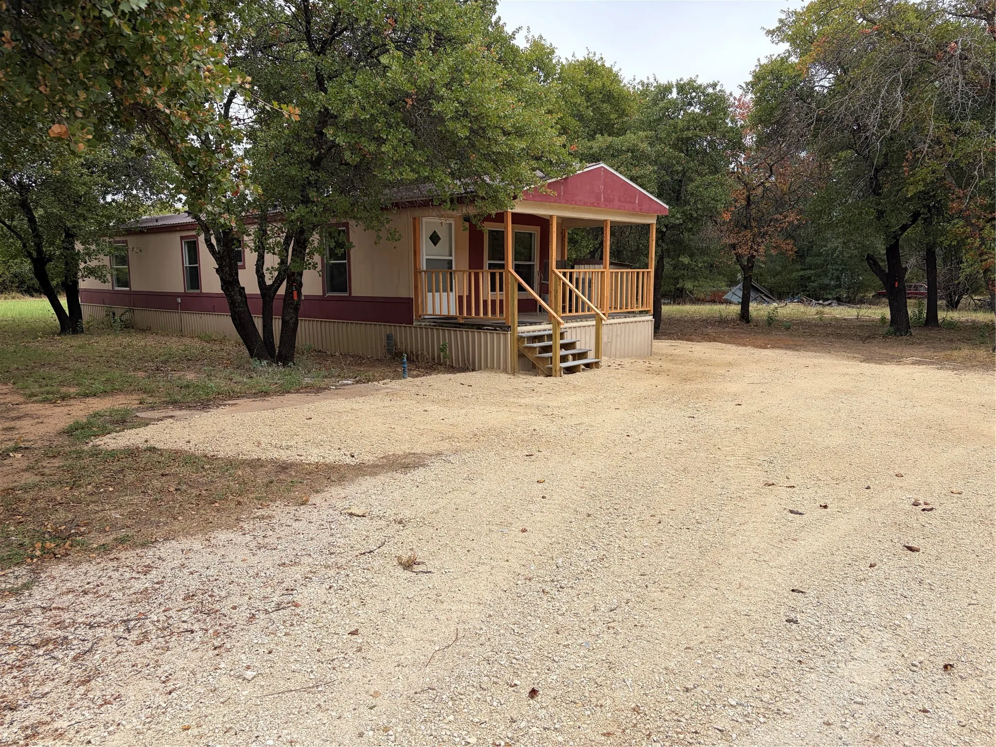 Manufactured Home For Rent in Callahan County , 446 CR 127, Clyde, Texas 79501, 2 Bedroom, 2 Bathroom, Garage spaces, 896 Sqft, built in 1999, mls#21417586, Real Estate Agent in Clyde, Homes For Rent in Callahan county, Homes For Rent in Clyde, Realtor in Clyde Texas, Real Estate Brokerage Independent Realty Texas, Luminita Cordes Realtor