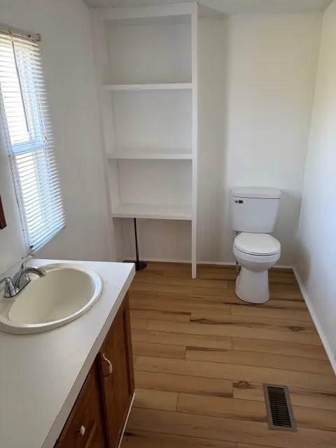 Manufactured Home For Rent in Callahan County , 446 CR 127, Clyde, Texas 79501, 2 Bedroom, 2 Bathroom, Garage spaces, 896 Sqft, built in 1999, mls#21417586, Real Estate Agent in Clyde, Homes For Rent in Callahan county, Homes For Rent in Clyde, Realtor in Clyde Texas, Real Estate Brokerage Independent Realty Texas, Luminita Cordes Realtor