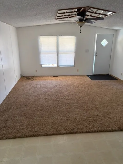 Manufactured Home For Rent in Callahan County , 446 CR 127, Clyde, Texas 79501, 2 Bedroom, 2 Bathroom, Garage spaces, 896 Sqft, built in 1999, mls#21417586, Real Estate Agent in Clyde, Homes For Rent in Callahan county, Homes For Rent in Clyde, Realtor in Clyde Texas, Real Estate Brokerage Independent Realty Texas, Luminita Cordes Realtor