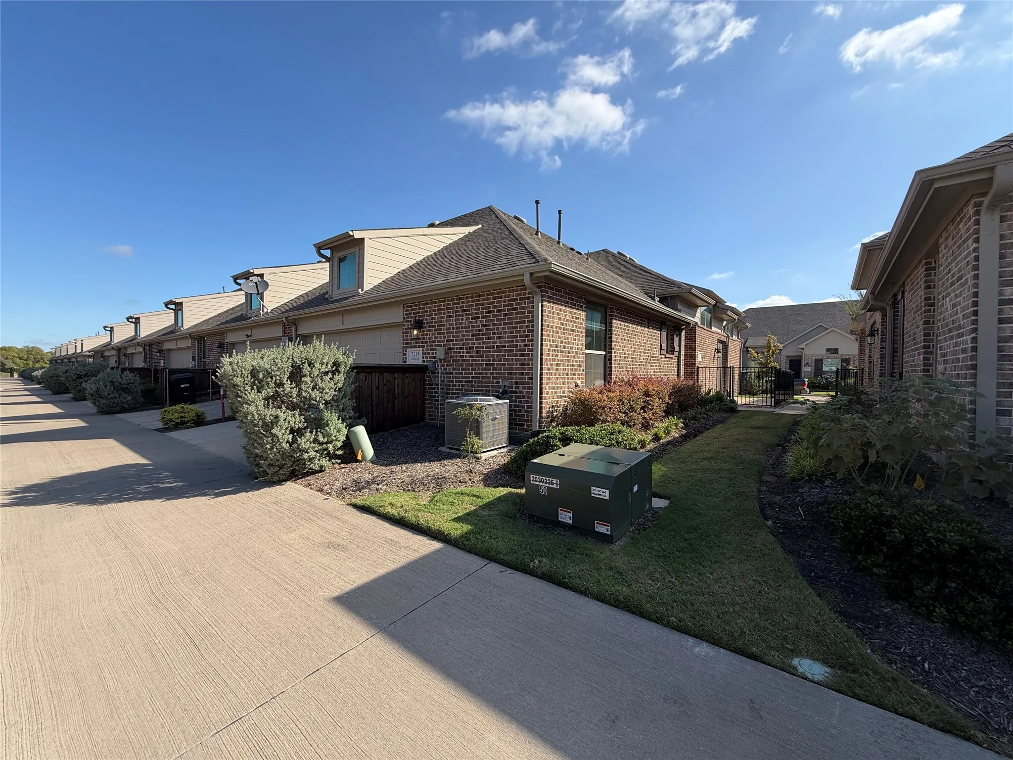 Townhouse For Sale in Dallas County , 7219 Calistoga Lane, Grand Prairie, Texas 75054, 2 Bedroom, 2 Bathroom, 2 Garage spaces, 1,390 Sqft, built in 2022, mls#21417298, Real Estate Agent in Grand Prairie, Homes For Sale in Dallas county, Homes For Sale in Grand Prairie, Realtor in Grand Prairie Texas, Real Estate Brokerage Independent Realty Texas, Luminita Cordes Realtor