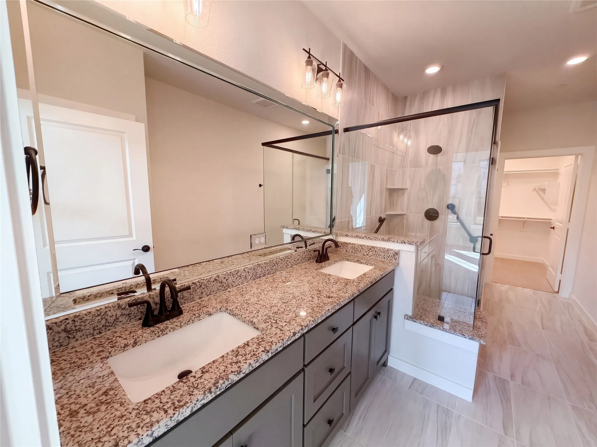 Townhouse For Sale in Dallas County , 7219 Calistoga Lane, Grand Prairie, Texas 75054, 2 Bedroom, 2 Bathroom, 2 Garage spaces, 1,390 Sqft, built in 2022, mls#21417298, Real Estate Agent in Grand Prairie, Homes For Sale in Dallas county, Homes For Sale in Grand Prairie, Realtor in Grand Prairie Texas, Real Estate Brokerage Independent Realty Texas, Luminita Cordes Realtor