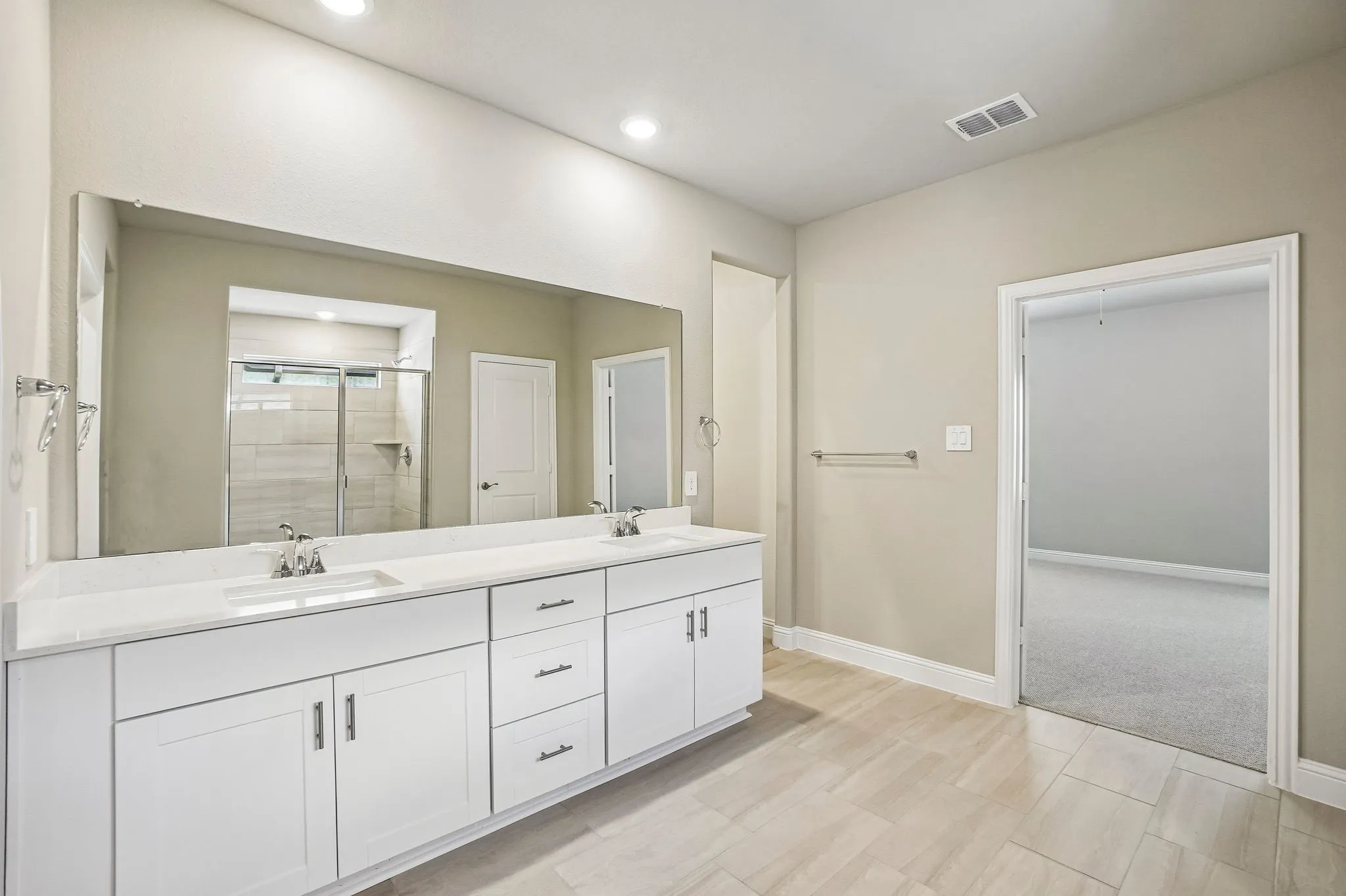 Photo is not of the actual home, but is an inspirational photo of builder’s model home and may depict options, furnishings, and/or decorator features that are not included.