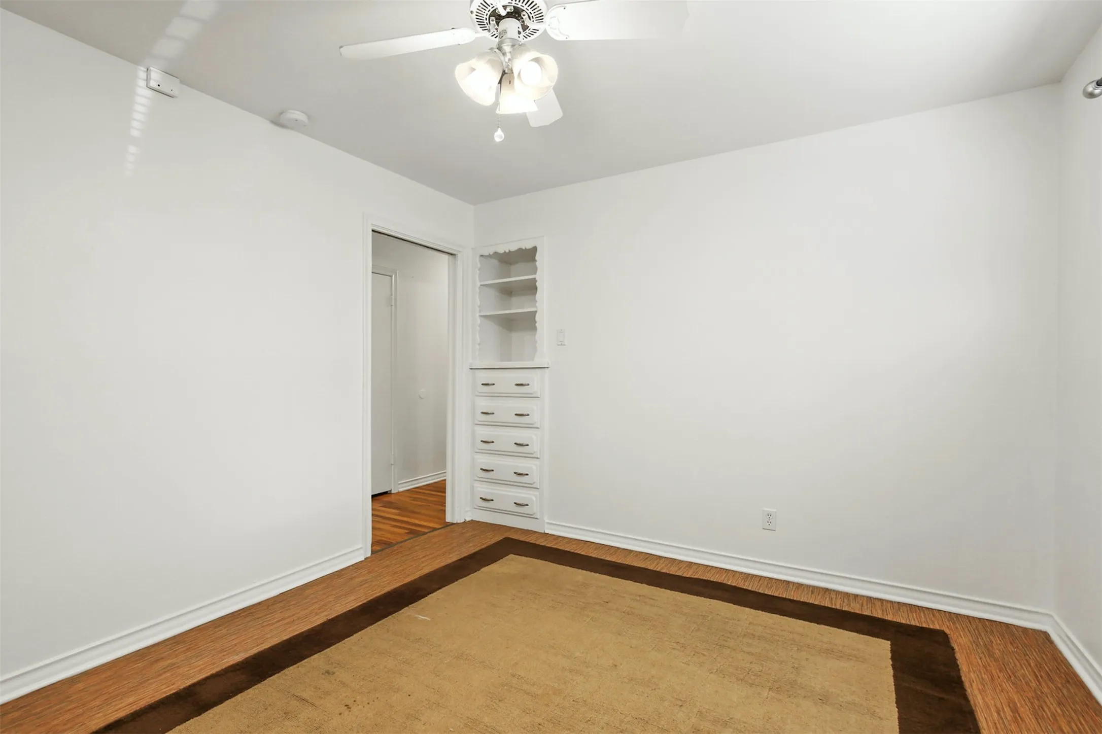 Single Family Residence For Rent in Dallas County , 3510 Princess Lane, Dallas, Texas 75229, 3 Bedroom, 2 Bathroom, 2 Garage spaces, 1,908 Sqft, built in 1957, mls#21417768, Real Estate Agent in Dallas, Homes For Rent in Dallas county, Homes For Rent in Dallas, Realtor in Dallas Texas, Real Estate Brokerage Independent Realty Texas, Luminita Cordes Realtor