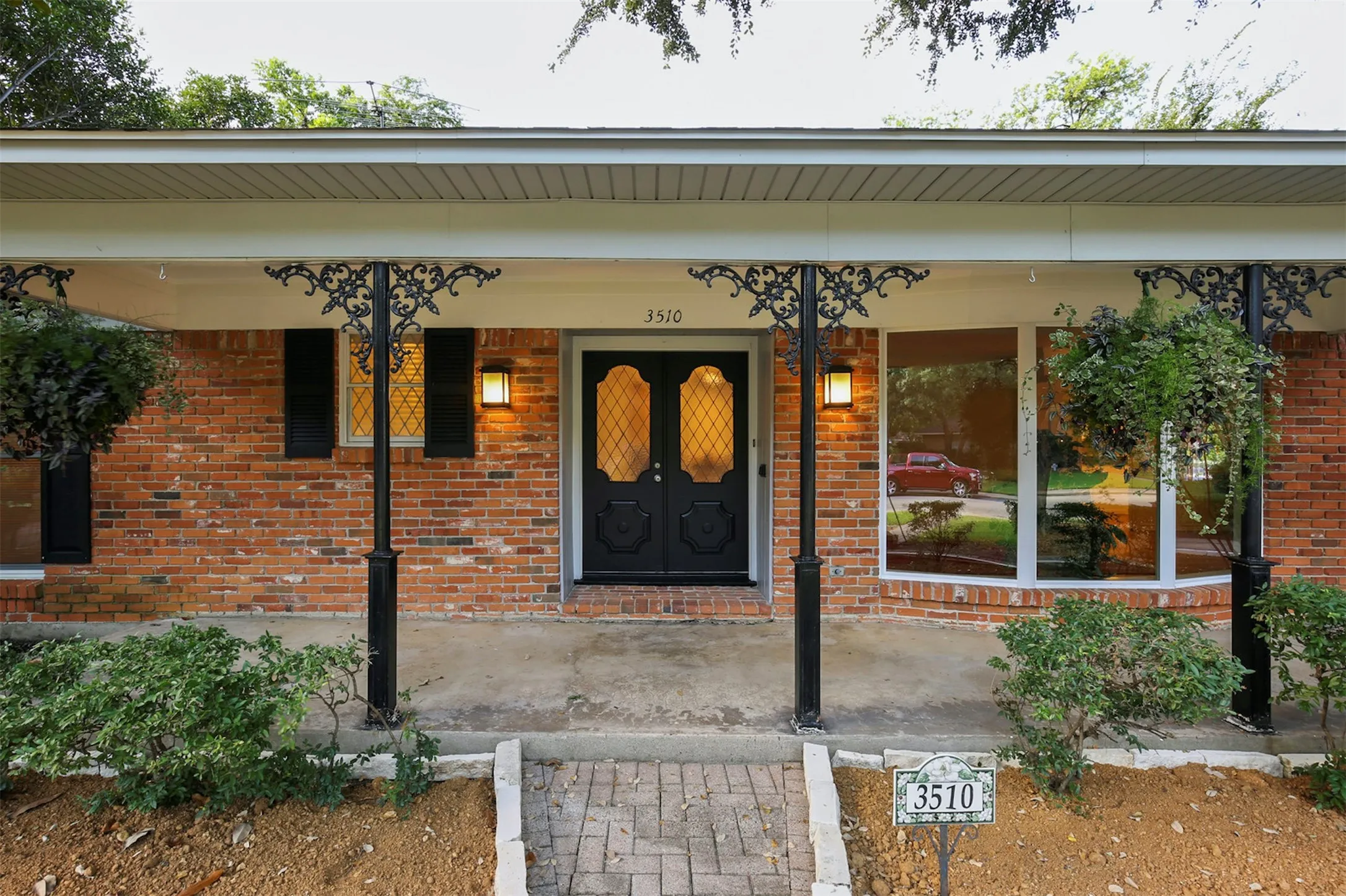 Single Family Residence For Rent in Dallas County , 3510 Princess Lane, Dallas, Texas 75229, 3 Bedroom, 2 Bathroom, 2 Garage spaces, 1,908 Sqft, built in 1957, mls#21417768, Real Estate Agent in Dallas, Homes For Rent in Dallas county, Homes For Rent in Dallas, Realtor in Dallas Texas, Real Estate Brokerage Independent Realty Texas, Luminita Cordes Realtor