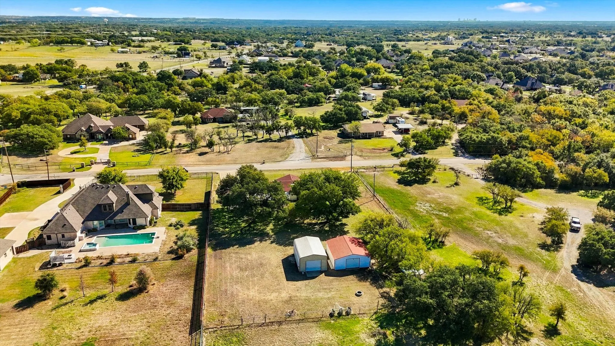 Single Family Residence For Sale in Parker County , 2004 Adams Lane S, Azle, Texas 76020, 2 Bedroom, 3 Bathroom, 2 Garage spaces, 1,846 Sqft, built in 1977, mls#21417373, Real Estate Agent in Azle, Homes For Sale in Parker county, Homes For Sale in Azle, Realtor in Azle Texas, Real Estate Brokerage Independent Realty Texas, Luminita Cordes Realtor