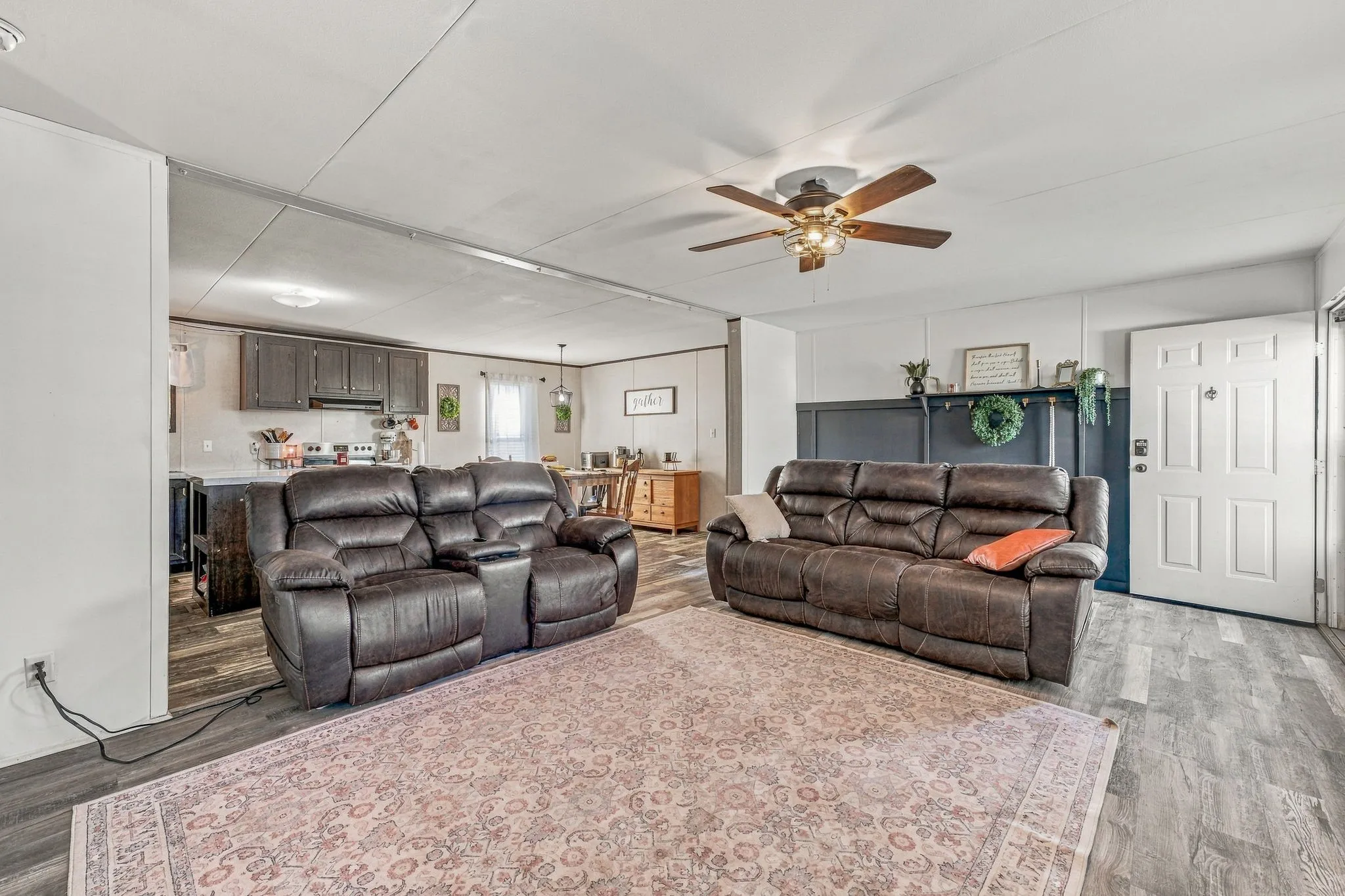 Manufactured Home For Sale in Erath County , 160 Buckskin Court, Stephenville, Texas 76401, 3 Bedroom, 2 Bathroom, Garage spaces, 1,456 Sqft, built in 2018, mls#21359104, Real Estate Agent in Stephenville, Homes For Sale in Erath county, Homes For Sale in Stephenville, Realtor in Stephenville Texas, Real Estate Brokerage Independent Realty Texas, Luminita Cordes Realtor