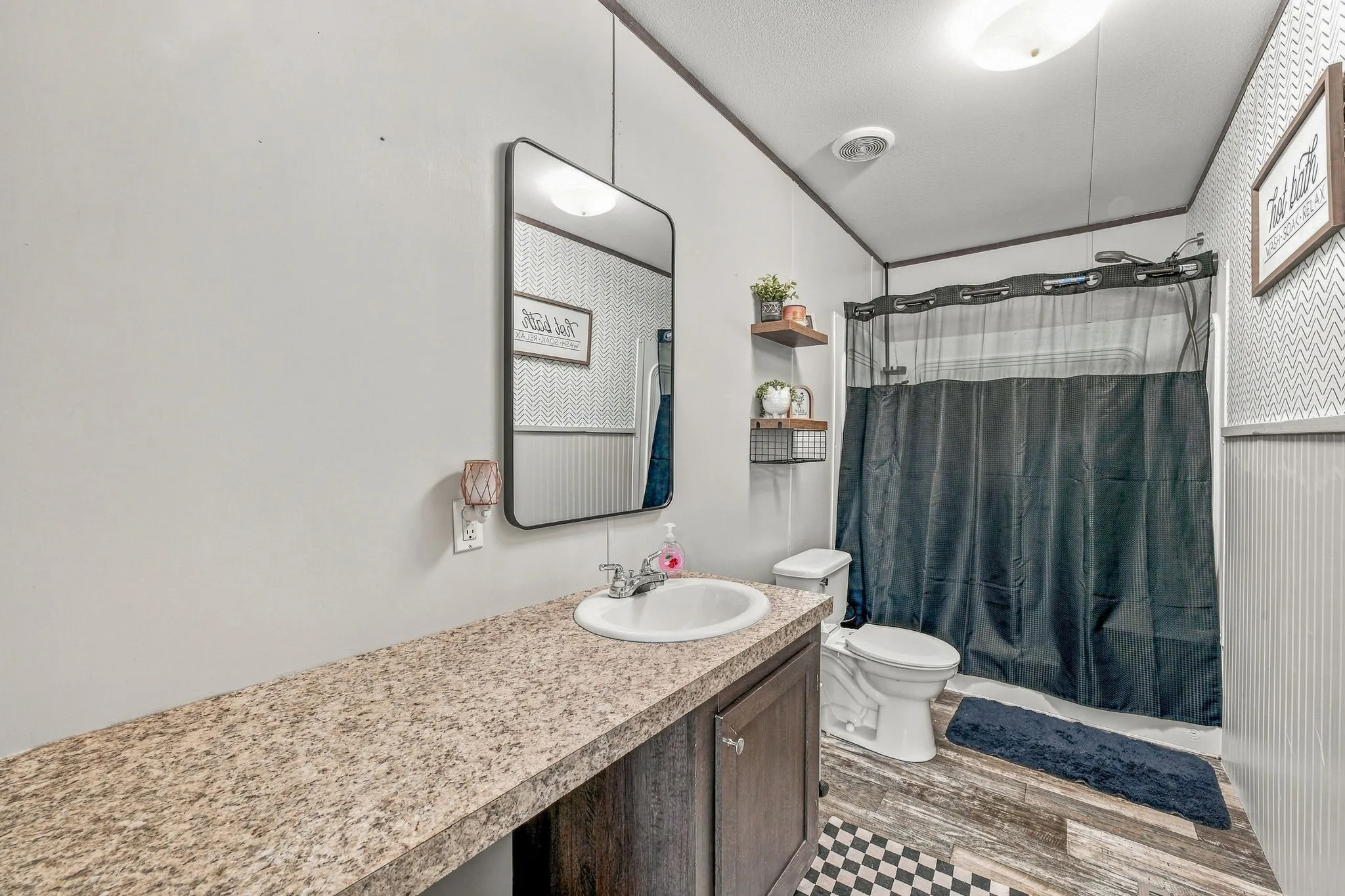 Manufactured Home For Sale in Erath County , 160 Buckskin Court, Stephenville, Texas 76401, 3 Bedroom, 2 Bathroom, Garage spaces, 1,456 Sqft, built in 2018, mls#21359104, Real Estate Agent in Stephenville, Homes For Sale in Erath county, Homes For Sale in Stephenville, Realtor in Stephenville Texas, Real Estate Brokerage Independent Realty Texas, Luminita Cordes Realtor