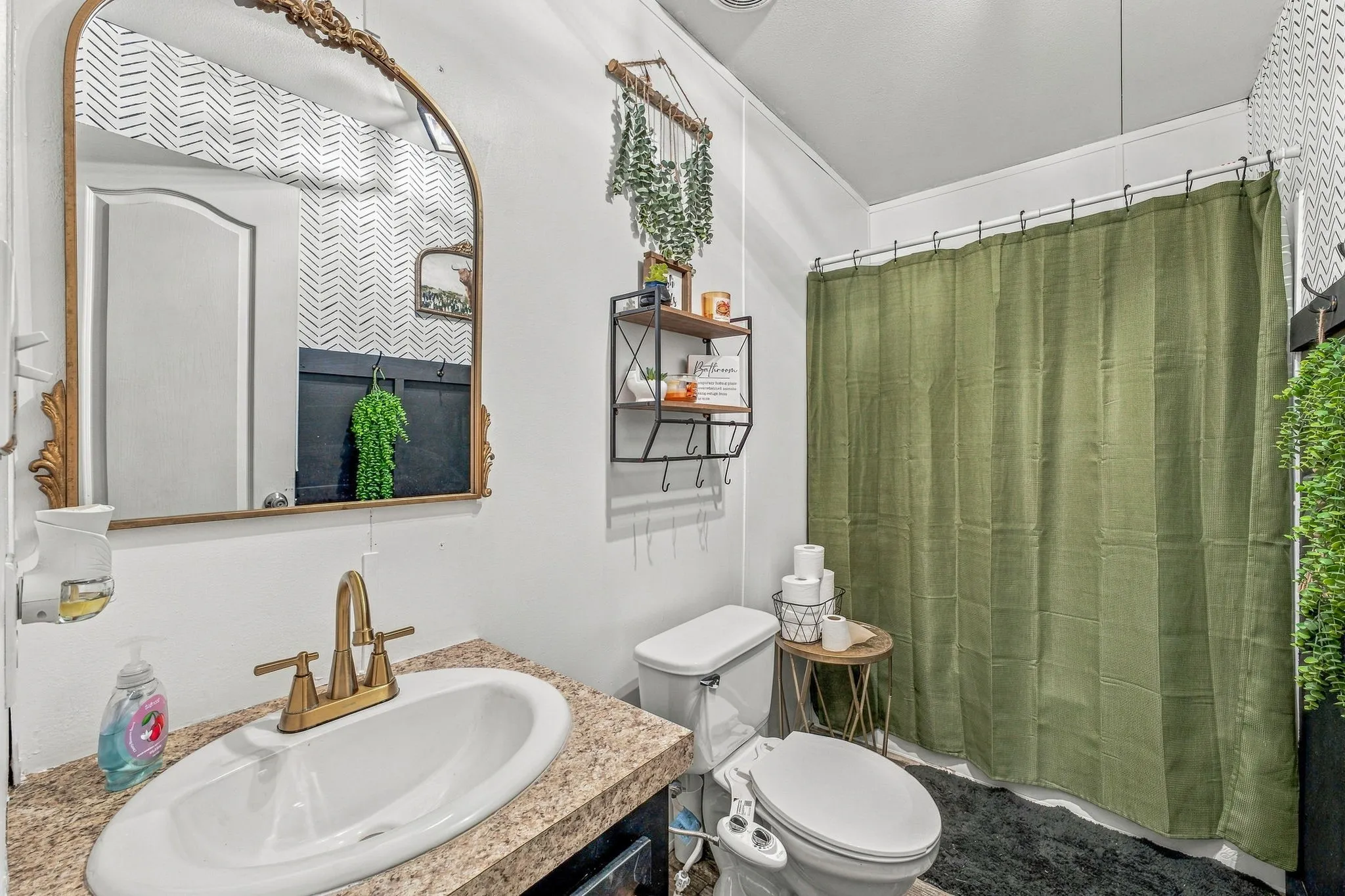 Manufactured Home For Sale in Erath County , 160 Buckskin Court, Stephenville, Texas 76401, 3 Bedroom, 2 Bathroom, Garage spaces, 1,456 Sqft, built in 2018, mls#21359104, Real Estate Agent in Stephenville, Homes For Sale in Erath county, Homes For Sale in Stephenville, Realtor in Stephenville Texas, Real Estate Brokerage Independent Realty Texas, Luminita Cordes Realtor