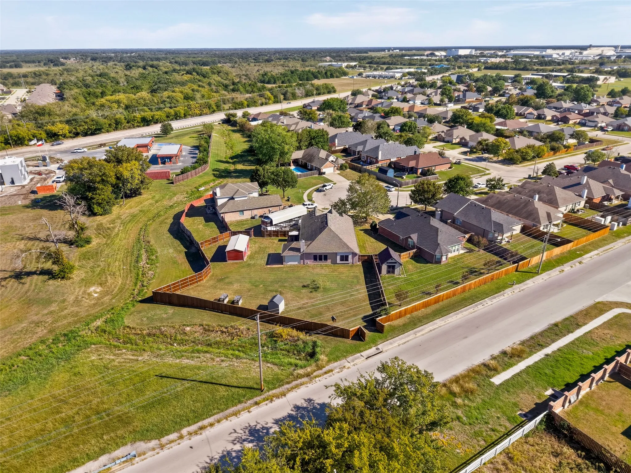 Alternate view of expansive backyard.
