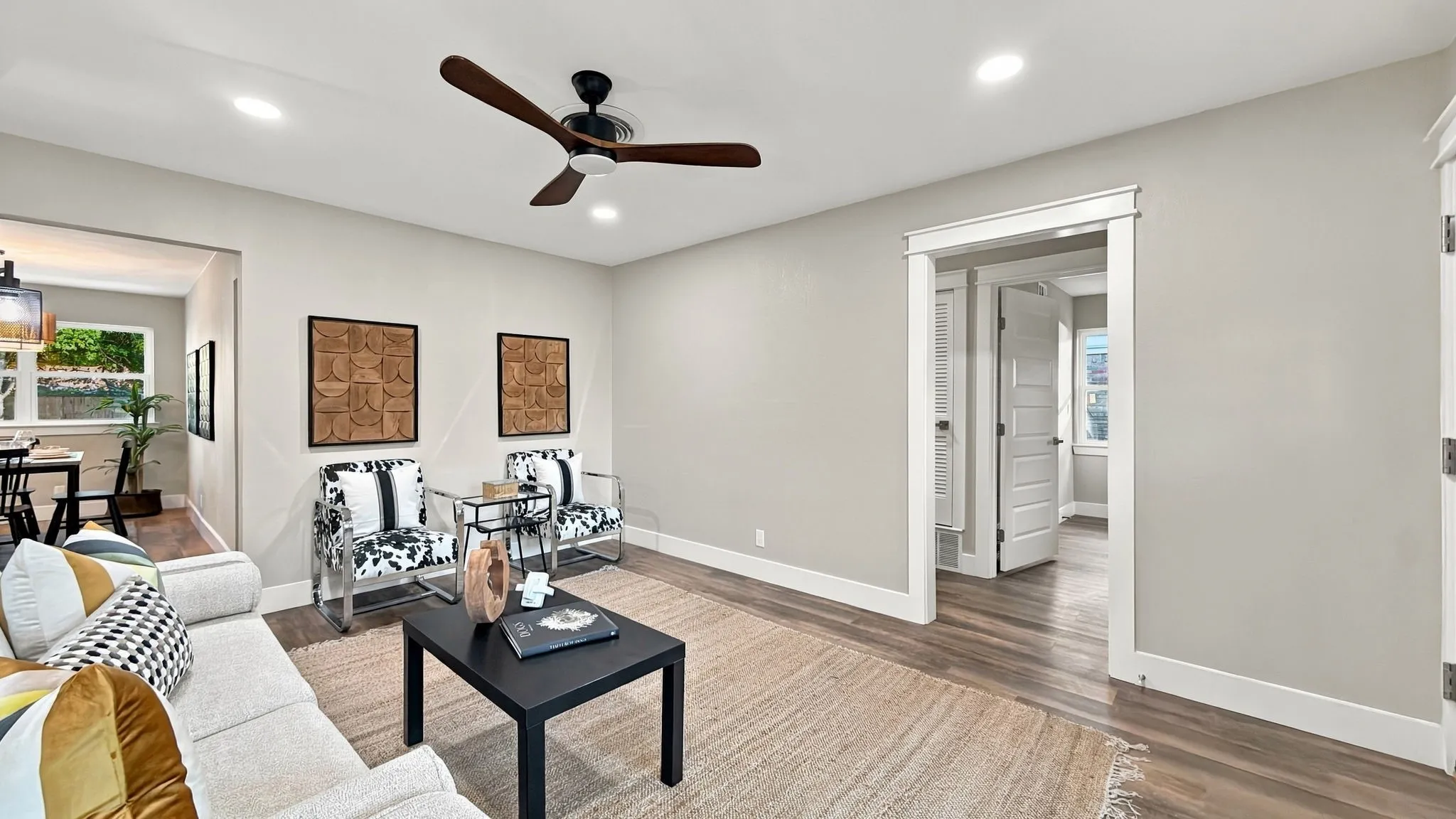Single Family Residence For Sale in Tarrant County , 4732 Burgess Drive, Fort Worth, Texas 76132, 3 Bedroom, 2 Bathroom, 2 Garage spaces, 1,225 Sqft, built in 1959, mls#21415939, Real Estate Agent in Fort Worth, Homes For Sale in Tarrant county, Homes For Sale in Fort Worth, Realtor in Fort Worth Texas, Real Estate Brokerage Independent Realty Texas, Luminita Cordes Realtor