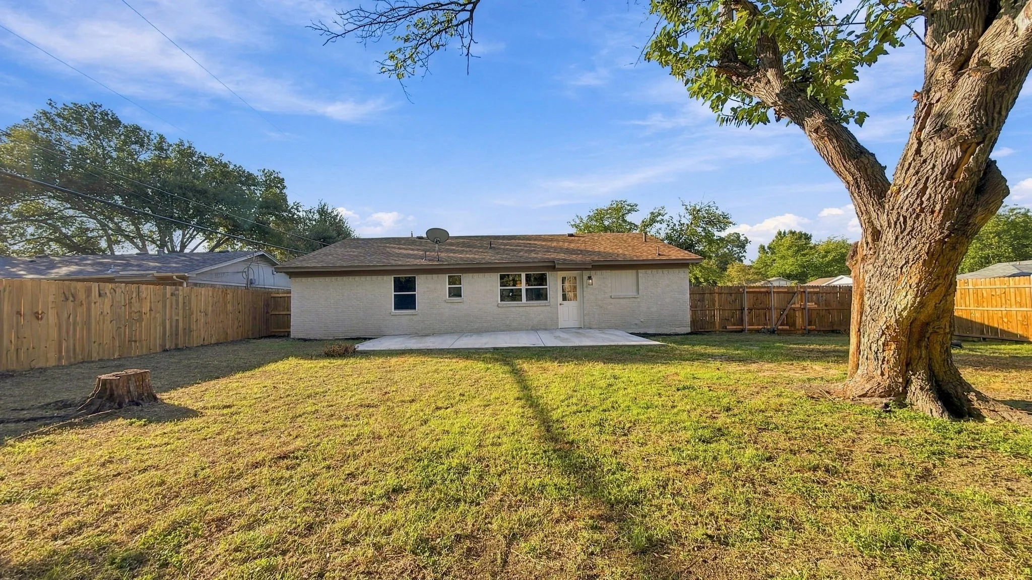 Single Family Residence For Sale in Tarrant County , 4732 Burgess Drive, Fort Worth, Texas 76132, 3 Bedroom, 2 Bathroom, 2 Garage spaces, 1,225 Sqft, built in 1959, mls#21415939, Real Estate Agent in Fort Worth, Homes For Sale in Tarrant county, Homes For Sale in Fort Worth, Realtor in Fort Worth Texas, Real Estate Brokerage Independent Realty Texas, Luminita Cordes Realtor