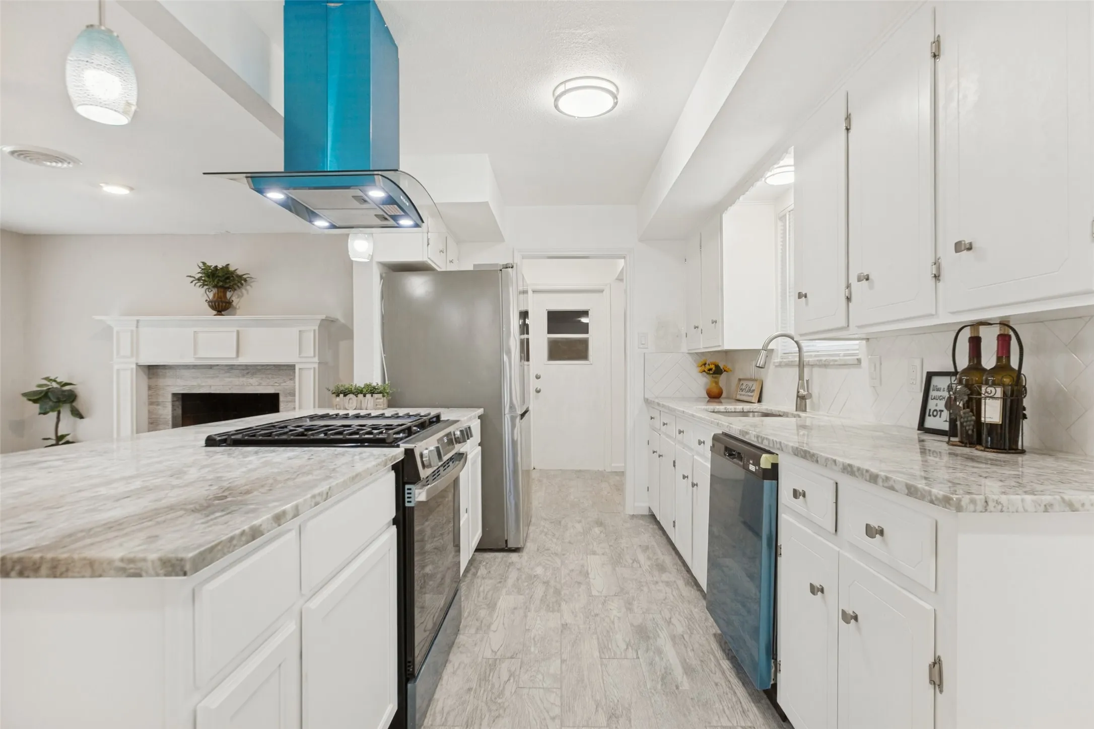 Single Family Residence For Sale in Dallas County , 1116 Atlanta Circle, Garland, Texas 75041, 3 Bedroom, 2 Bathroom, 2 Garage spaces, 1,626 Sqft, built in 1963, mls#21418109, Real Estate Agent in Garland, Homes For Sale in Dallas county, Homes For Sale in Garland, Realtor in Garland Texas, Real Estate Brokerage Independent Realty Texas, Luminita Cordes Realtor