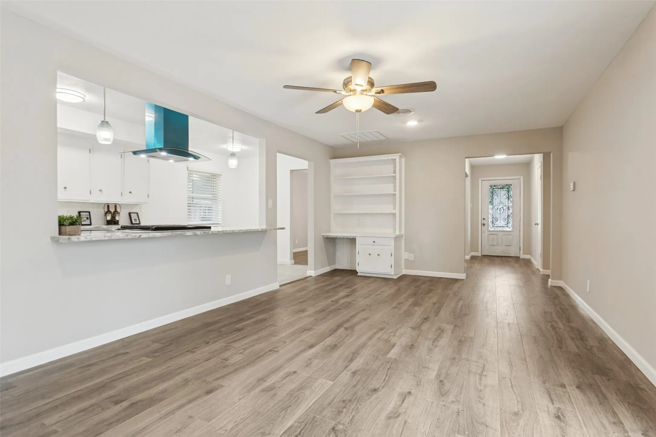 Single Family Residence For Sale in Dallas County , 1116 Atlanta Circle, Garland, Texas 75041, 3 Bedroom, 2 Bathroom, 2 Garage spaces, 1,626 Sqft, built in 1963, mls#21418109, Real Estate Agent in Garland, Homes For Sale in Dallas county, Homes For Sale in Garland, Realtor in Garland Texas, Real Estate Brokerage Independent Realty Texas, Luminita Cordes Realtor