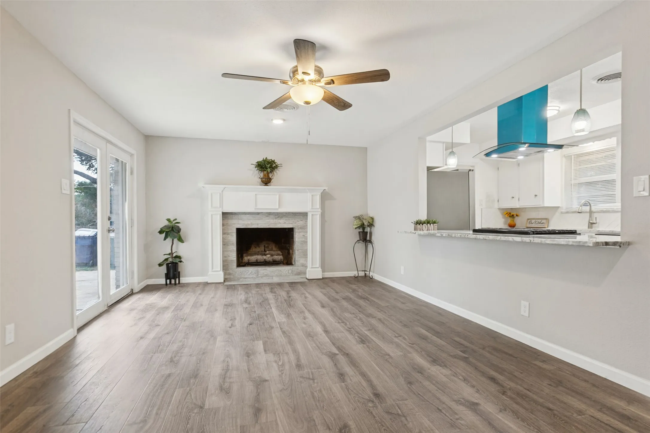 Single Family Residence For Sale in Dallas County , 1116 Atlanta Circle, Garland, Texas 75041, 3 Bedroom, 2 Bathroom, 2 Garage spaces, 1,626 Sqft, built in 1963, mls#21418109, Real Estate Agent in Garland, Homes For Sale in Dallas county, Homes For Sale in Garland, Realtor in Garland Texas, Real Estate Brokerage Independent Realty Texas, Luminita Cordes Realtor