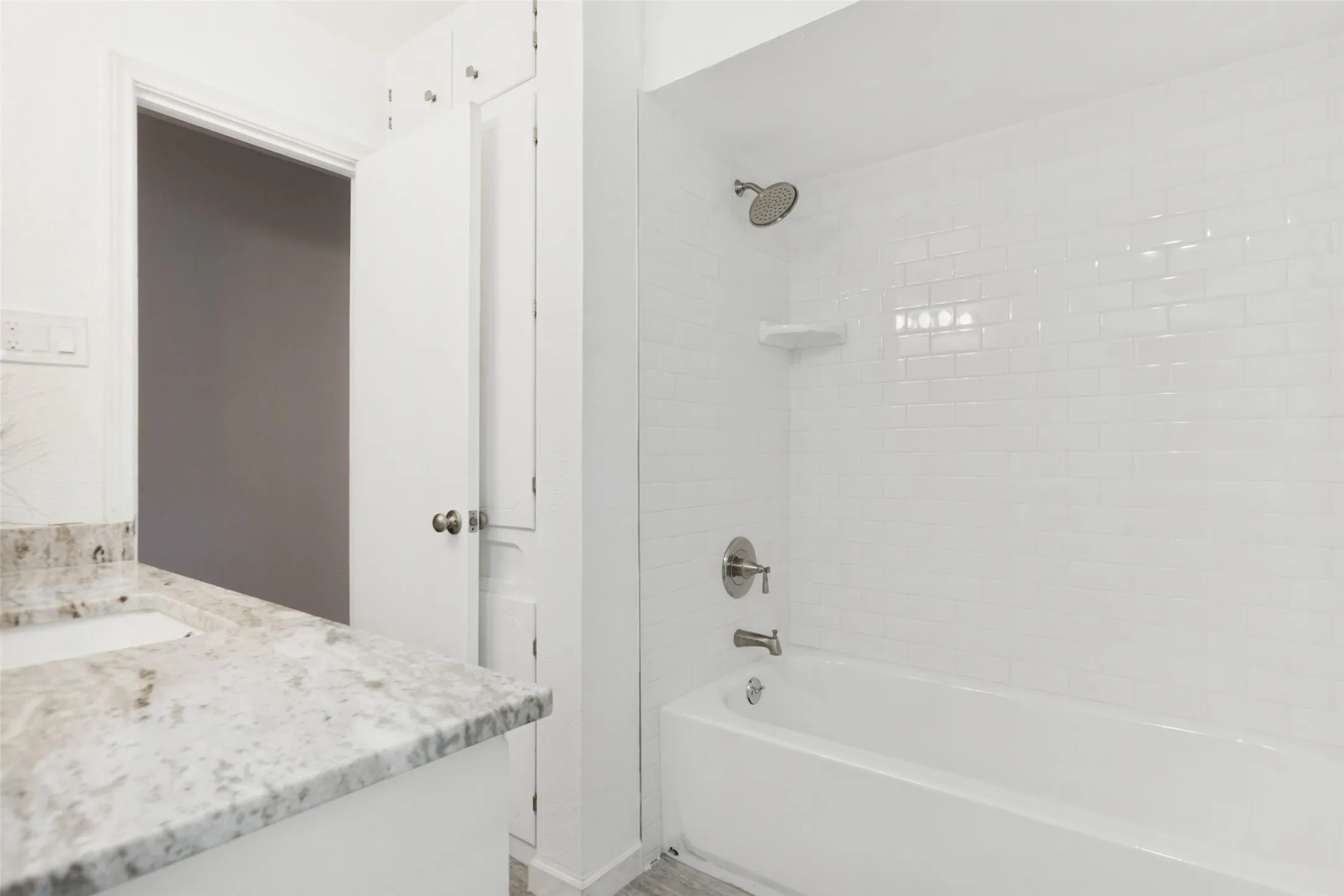 Single Family Residence For Sale in Dallas County , 1116 Atlanta Circle, Garland, Texas 75041, 3 Bedroom, 2 Bathroom, 2 Garage spaces, 1,626 Sqft, built in 1963, mls#21418109, Real Estate Agent in Garland, Homes For Sale in Dallas county, Homes For Sale in Garland, Realtor in Garland Texas, Real Estate Brokerage Independent Realty Texas, Luminita Cordes Realtor
