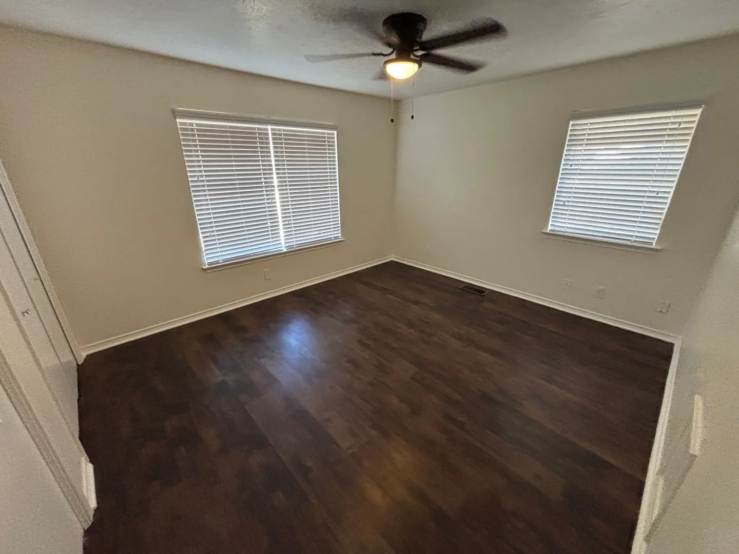 Single Family Residence For Rent in Dallas County , 1814 Bardfield Avenue, Garland, Texas 75041, 3 Bedroom, 2 Bathroom, 2 Garage spaces, 1,683 Sqft, built in 1966, mls#21417865, Real Estate Agent in Garland, Homes For Rent in Dallas county, Homes For Rent in Garland, Realtor in Garland Texas, Real Estate Brokerage Independent Realty Texas, Luminita Cordes Realtor