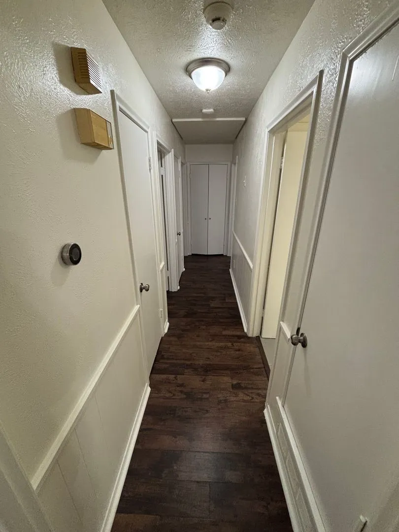 Single Family Residence For Rent in Dallas County , 1814 Bardfield Avenue, Garland, Texas 75041, 3 Bedroom, 2 Bathroom, 2 Garage spaces, 1,683 Sqft, built in 1966, mls#21417865, Real Estate Agent in Garland, Homes For Rent in Dallas county, Homes For Rent in Garland, Realtor in Garland Texas, Real Estate Brokerage Independent Realty Texas, Luminita Cordes Realtor