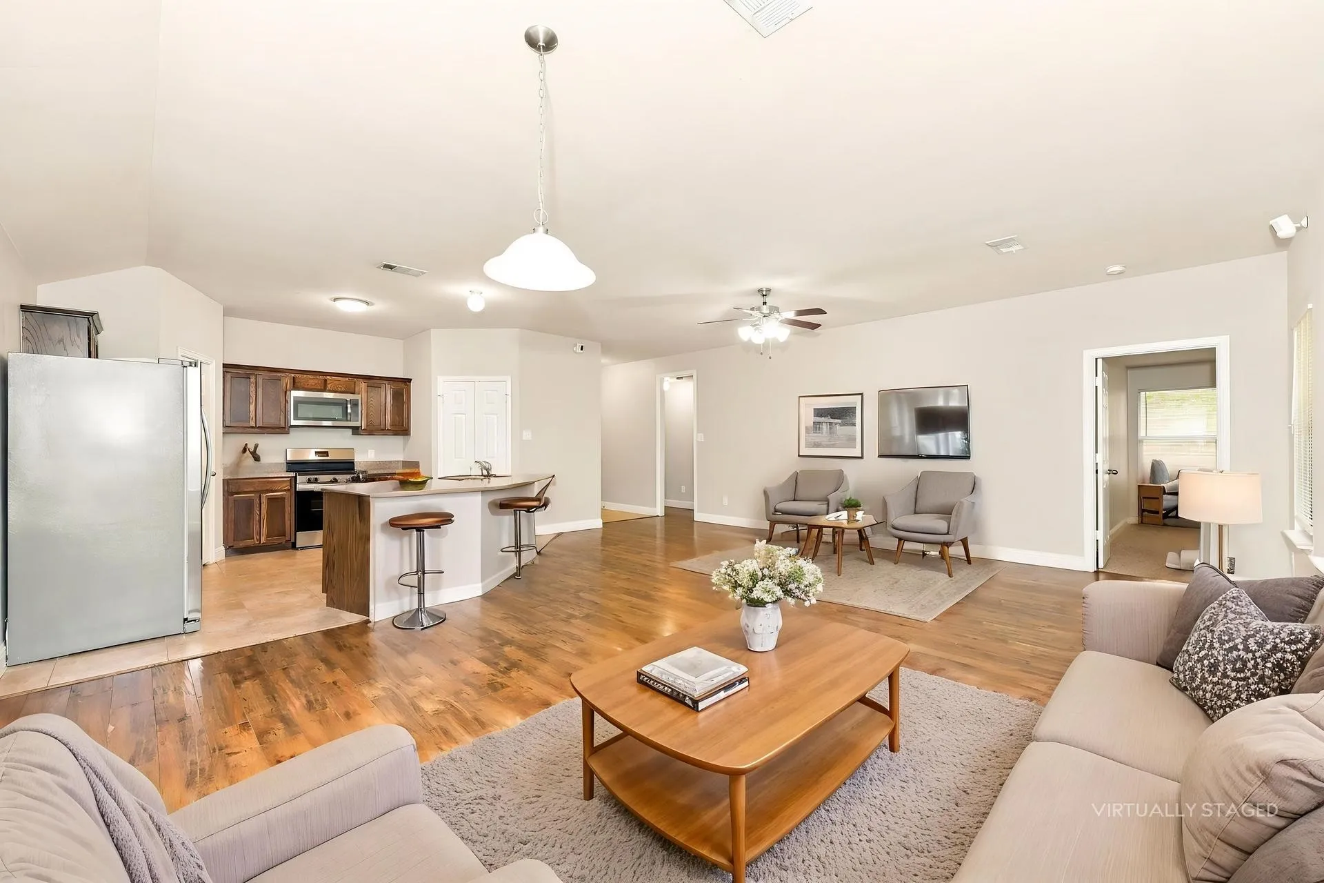 Single Family Residence For Rent in Dallas County , 15626 Gatsby Lane, Dallas, Texas 75253, 3 Bedroom, 2 Bathroom, 2 Garage spaces, 2,162 Sqft, built in 2016, mls#21418145, Real Estate Agent in Dallas, Homes For Rent in Dallas county, Homes For Rent in Dallas, Realtor in Dallas Texas, Real Estate Brokerage Independent Realty Texas, Luminita Cordes Realtor