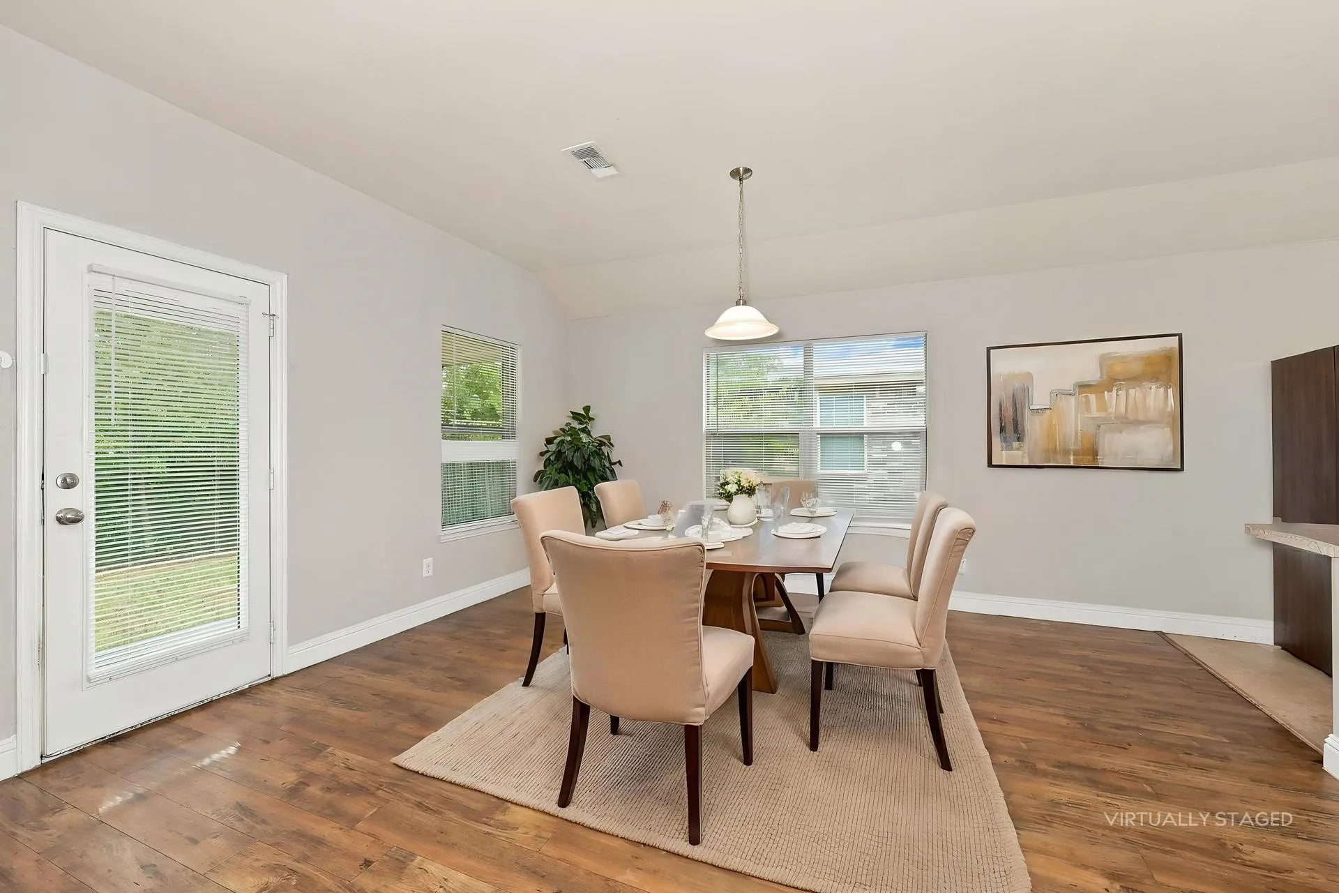 Single Family Residence For Rent in Dallas County , 15626 Gatsby Lane, Dallas, Texas 75253, 3 Bedroom, 2 Bathroom, 2 Garage spaces, 2,162 Sqft, built in 2016, mls#21418145, Real Estate Agent in Dallas, Homes For Rent in Dallas county, Homes For Rent in Dallas, Realtor in Dallas Texas, Real Estate Brokerage Independent Realty Texas, Luminita Cordes Realtor